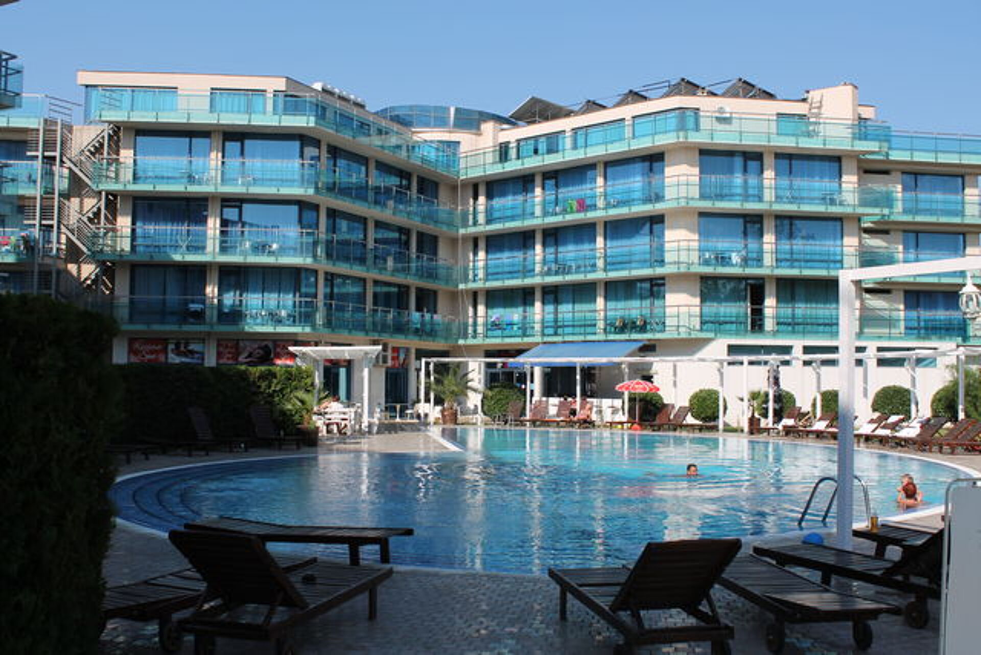 Riviera Blue 4* 1