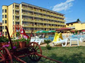 Trakia Garden 3*