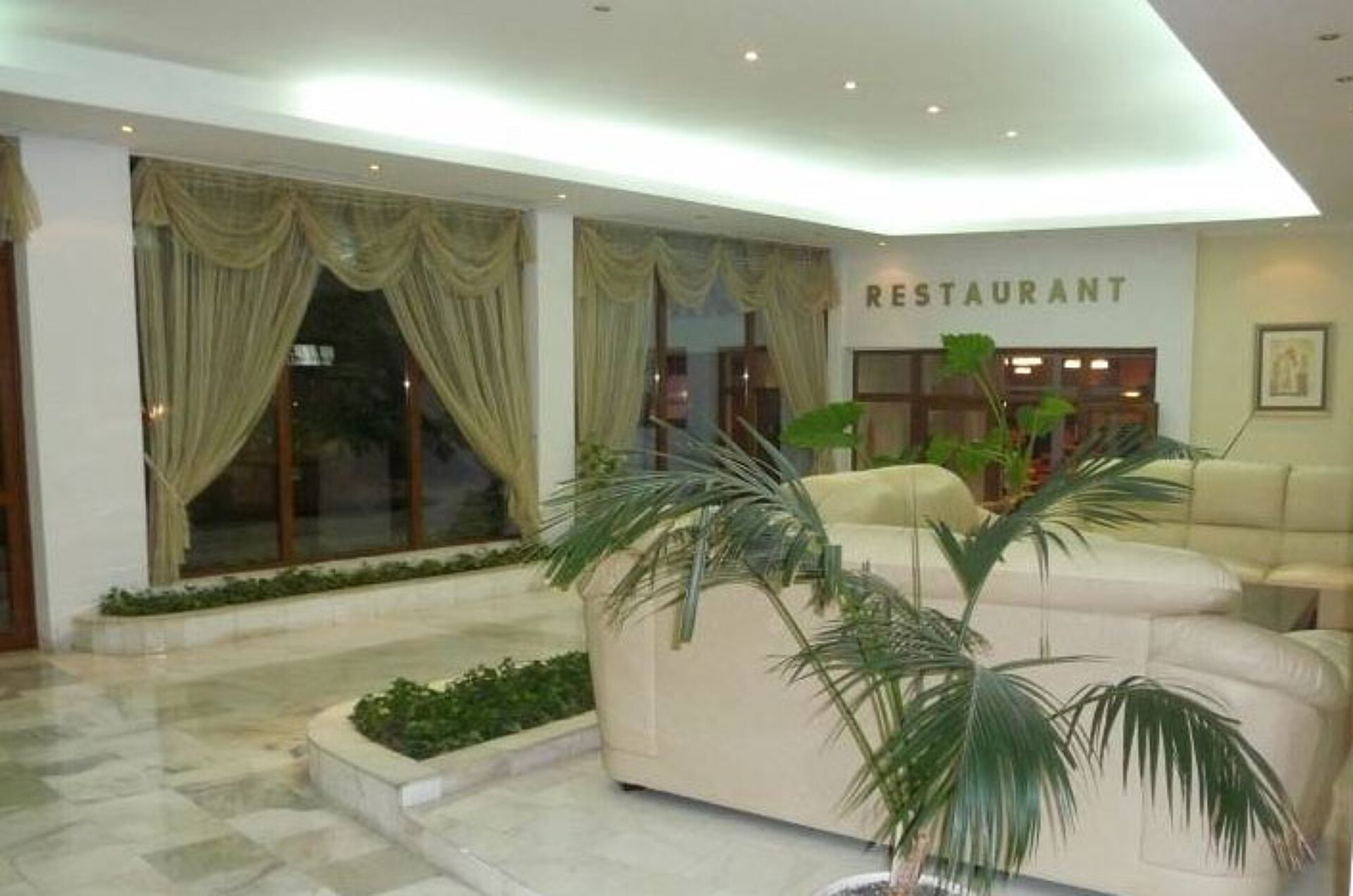 Oasis Hotel Park 3* 3