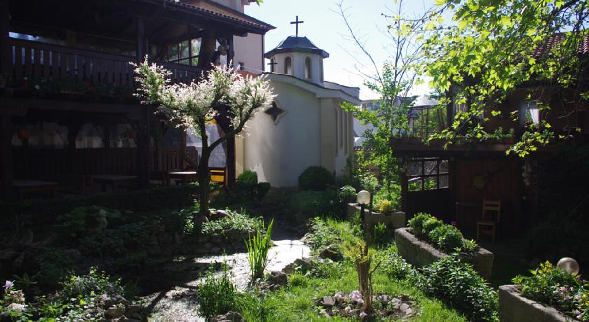 Izvora 3* 37