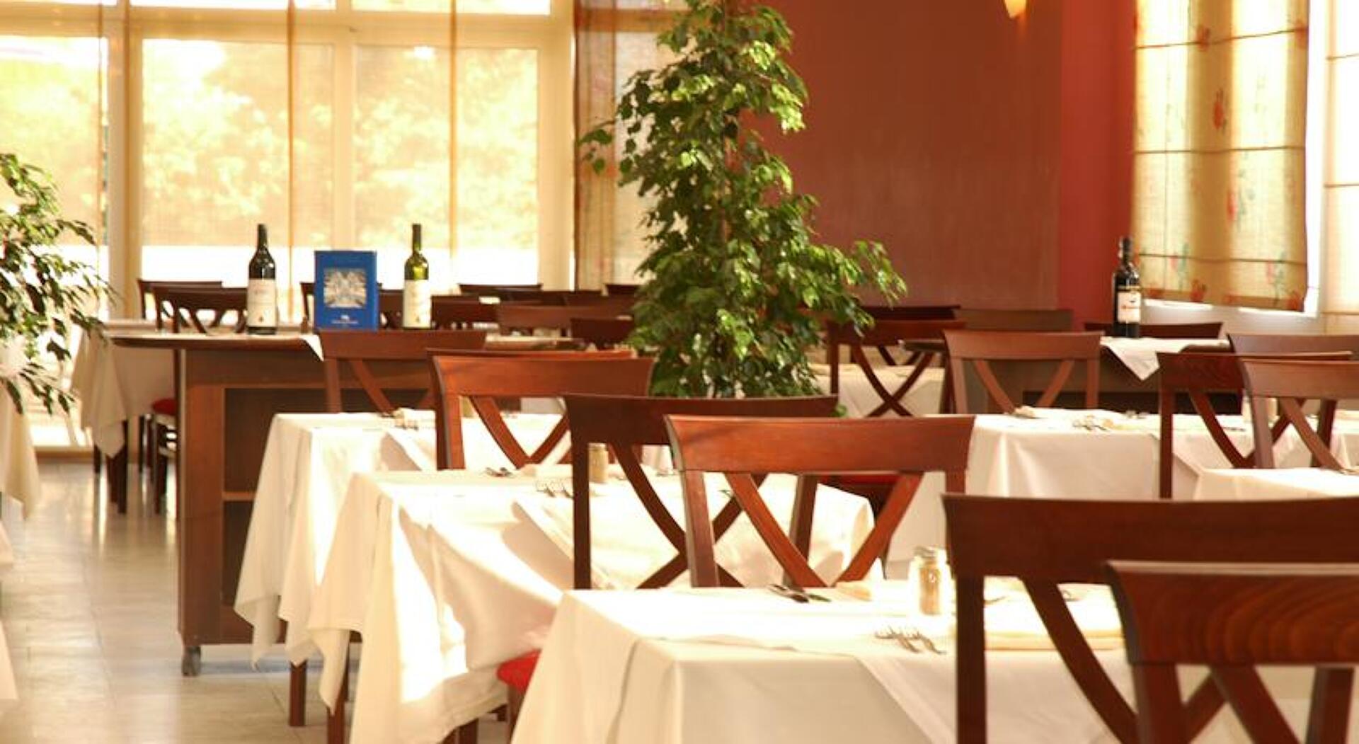 Montenegro Beach Resort 4* 32