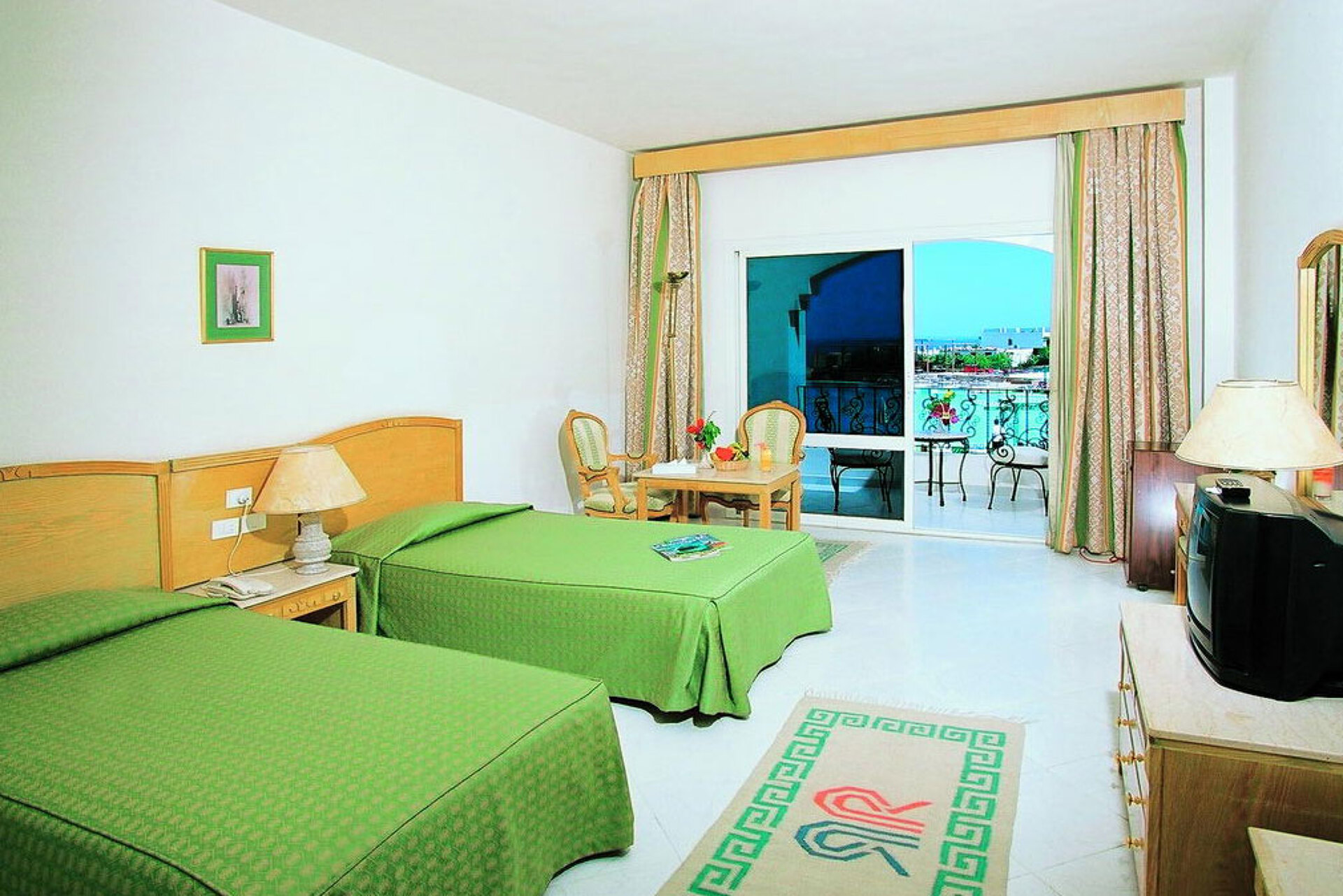 Royal Paradise Resort 4* 0