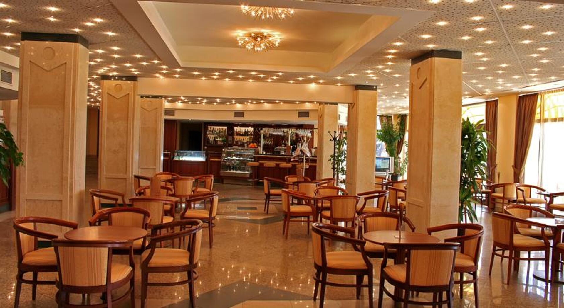 Riviera Beach 5* 3