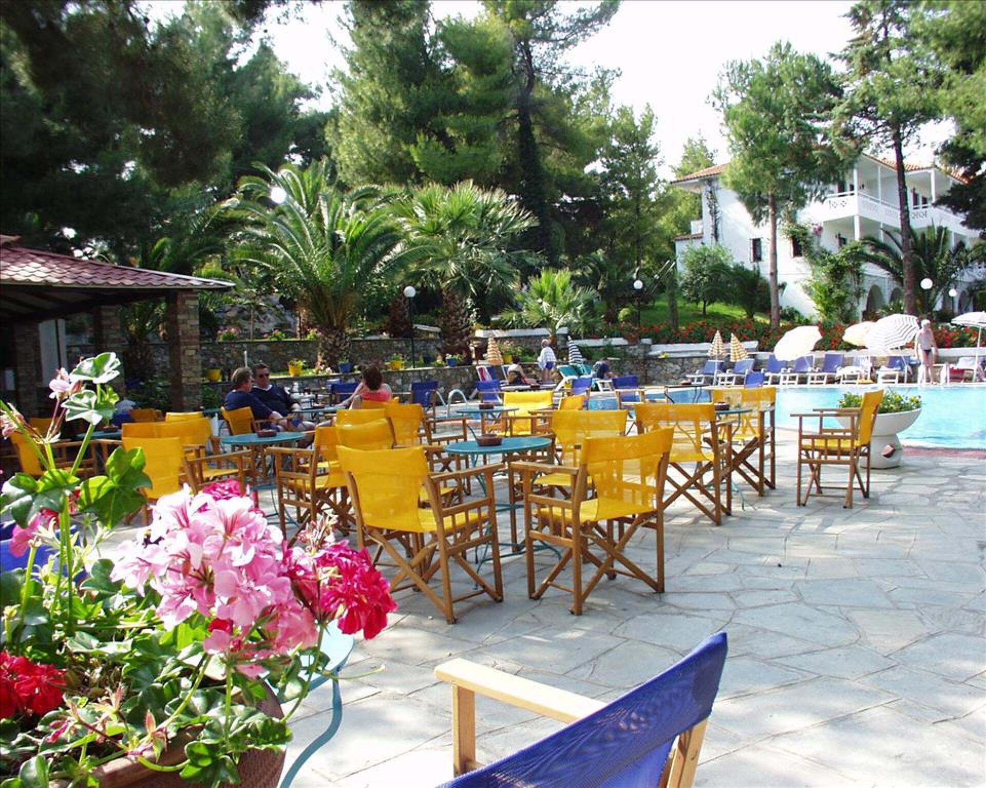 Porfi Beach 3* 8