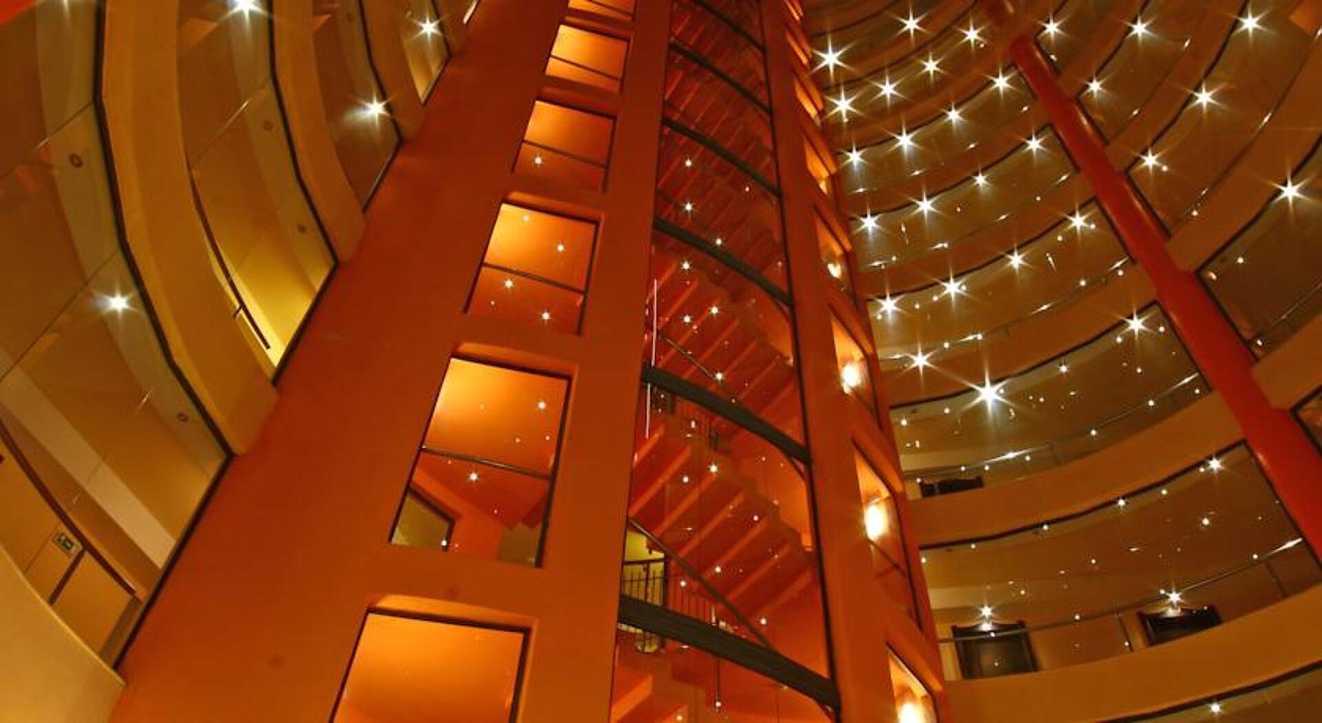 Meridian 4* 9