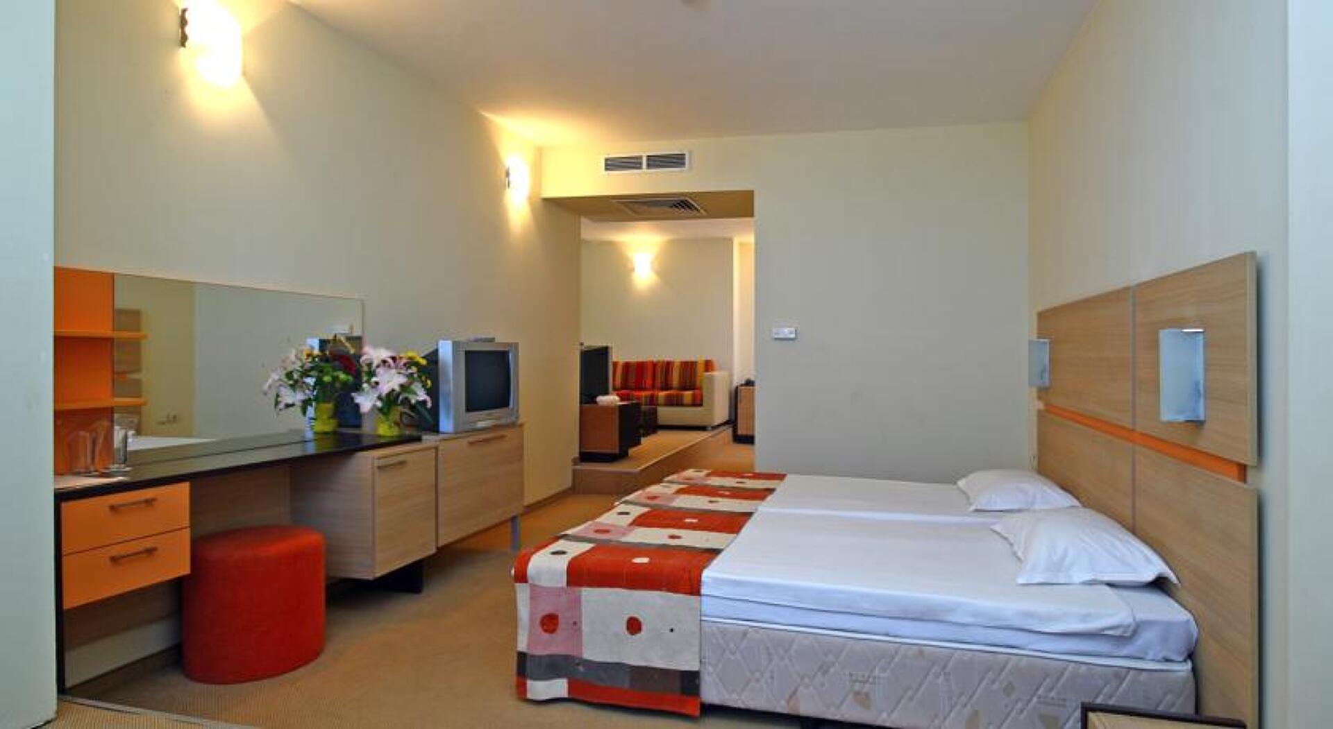 Meridian 4* 7