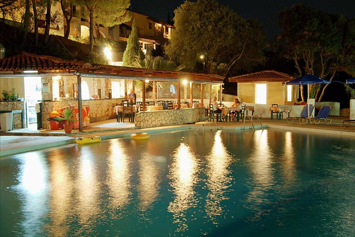 Celia Apartments 2* last