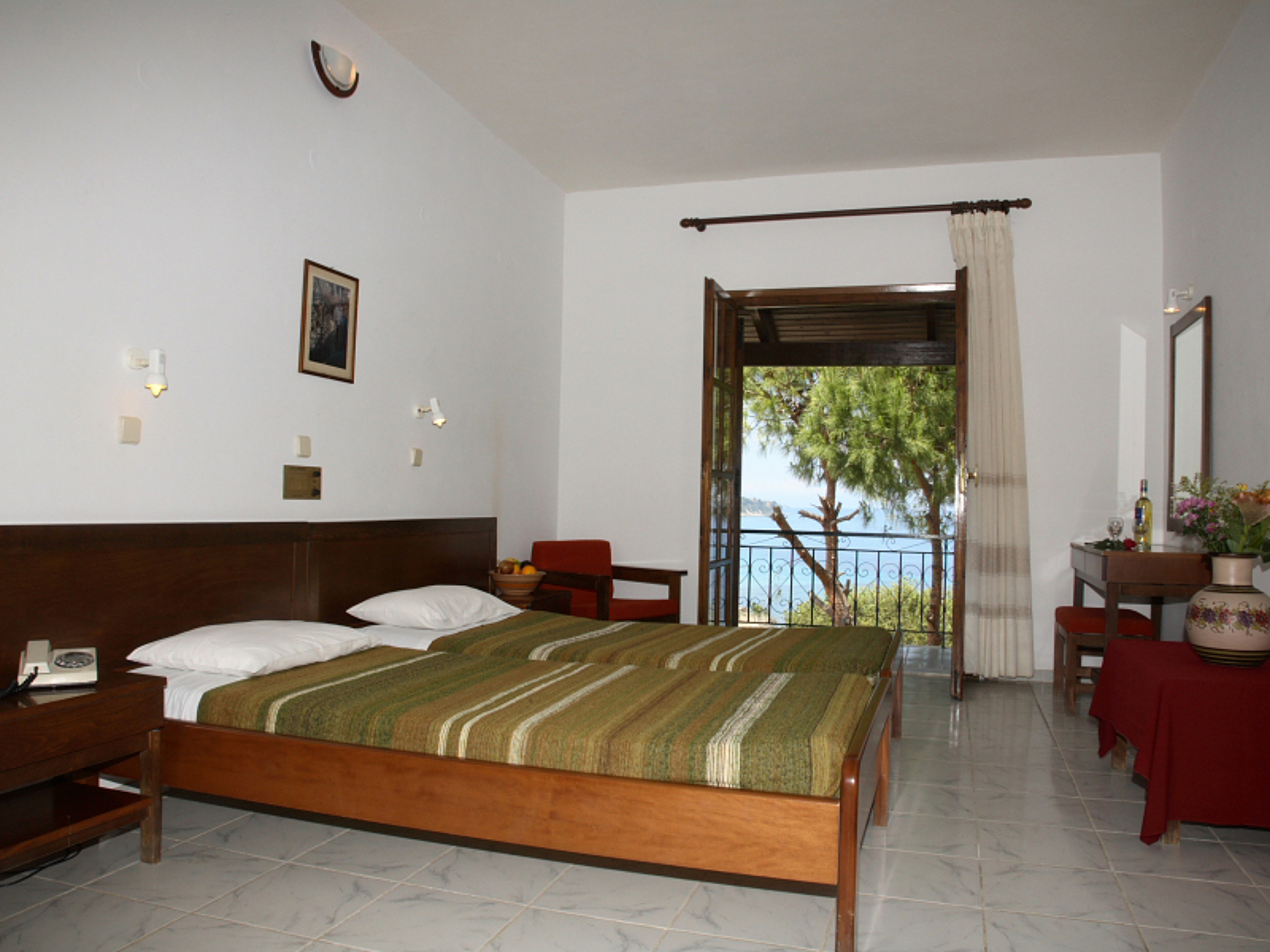 Celia Apartments 2* 12