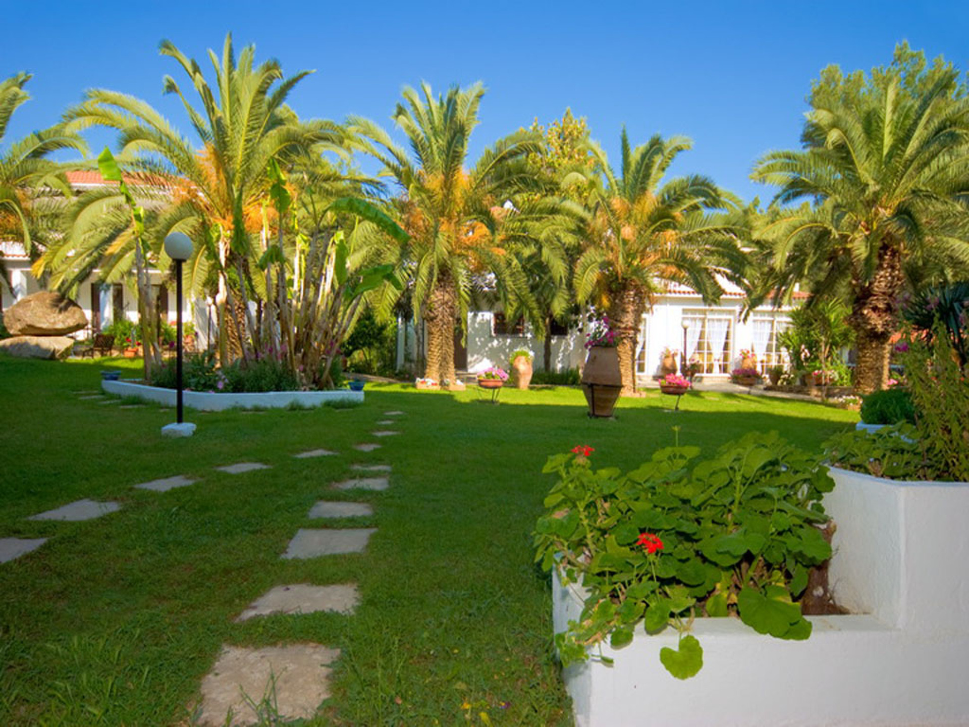 Porfi Beach 3* 2