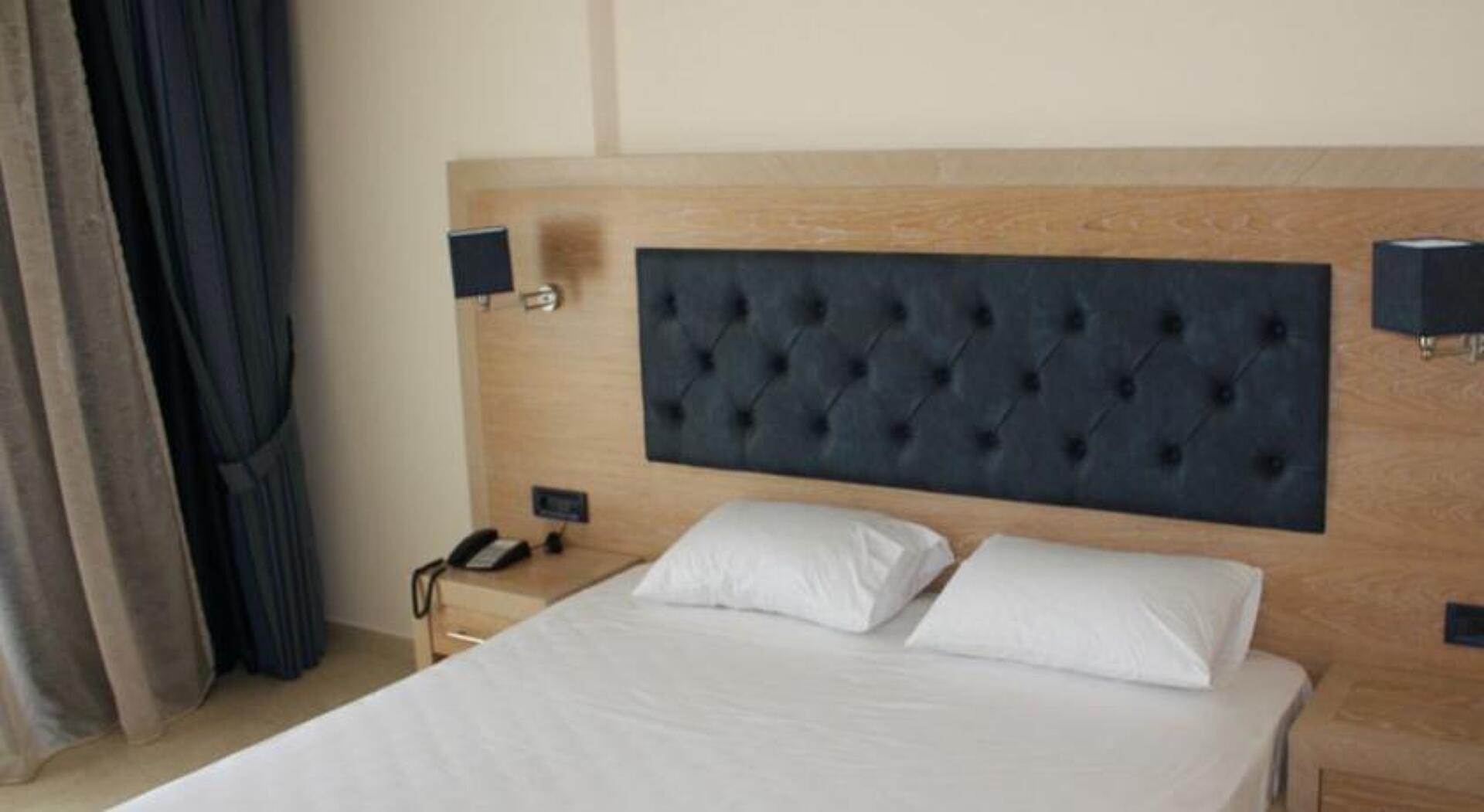 Aegean Blue 4* 4