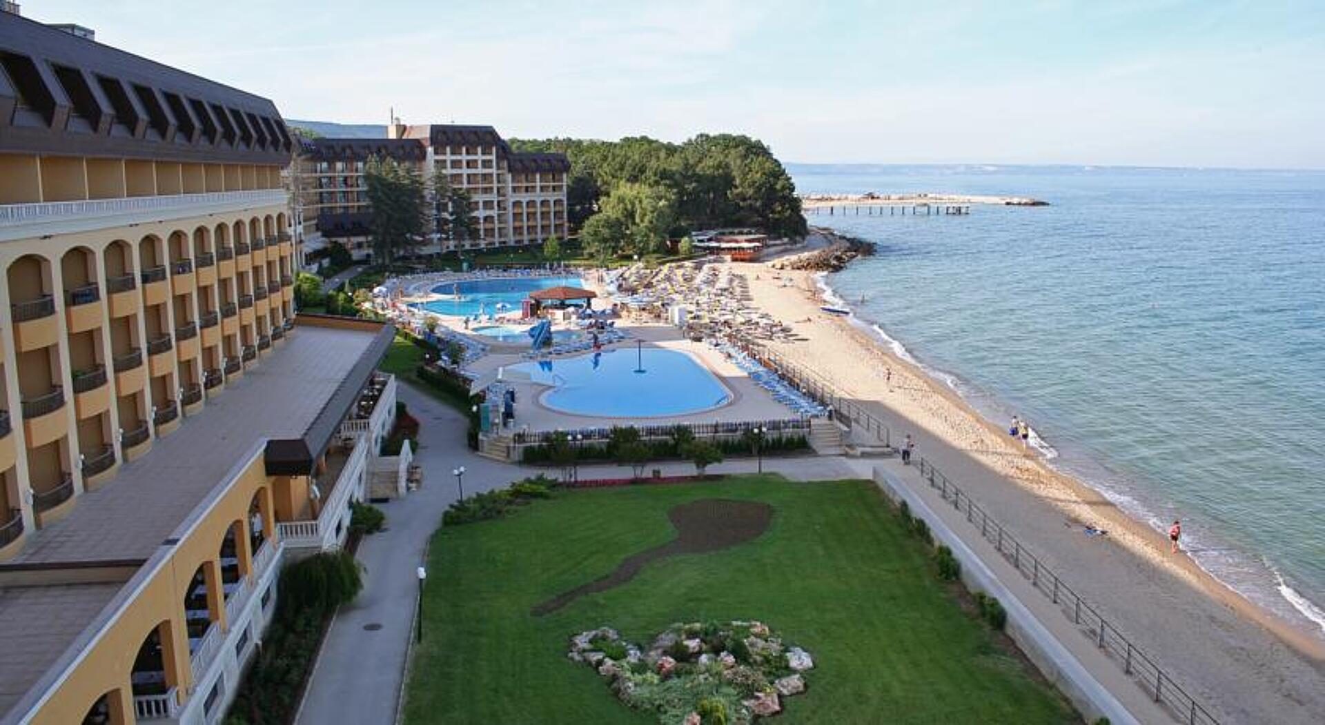 Riviera Beach 5* 1