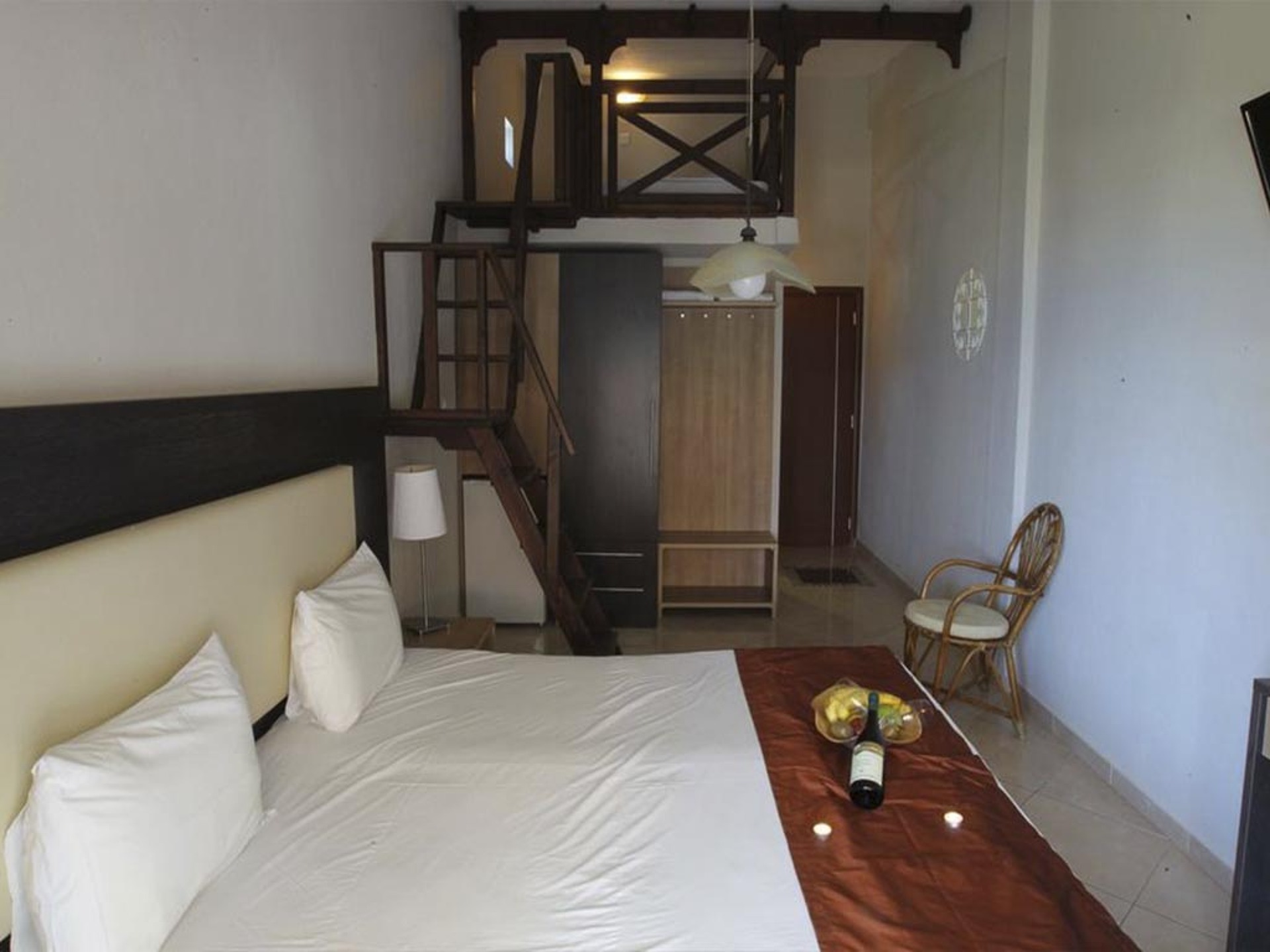 Meliton Inn 3* 13