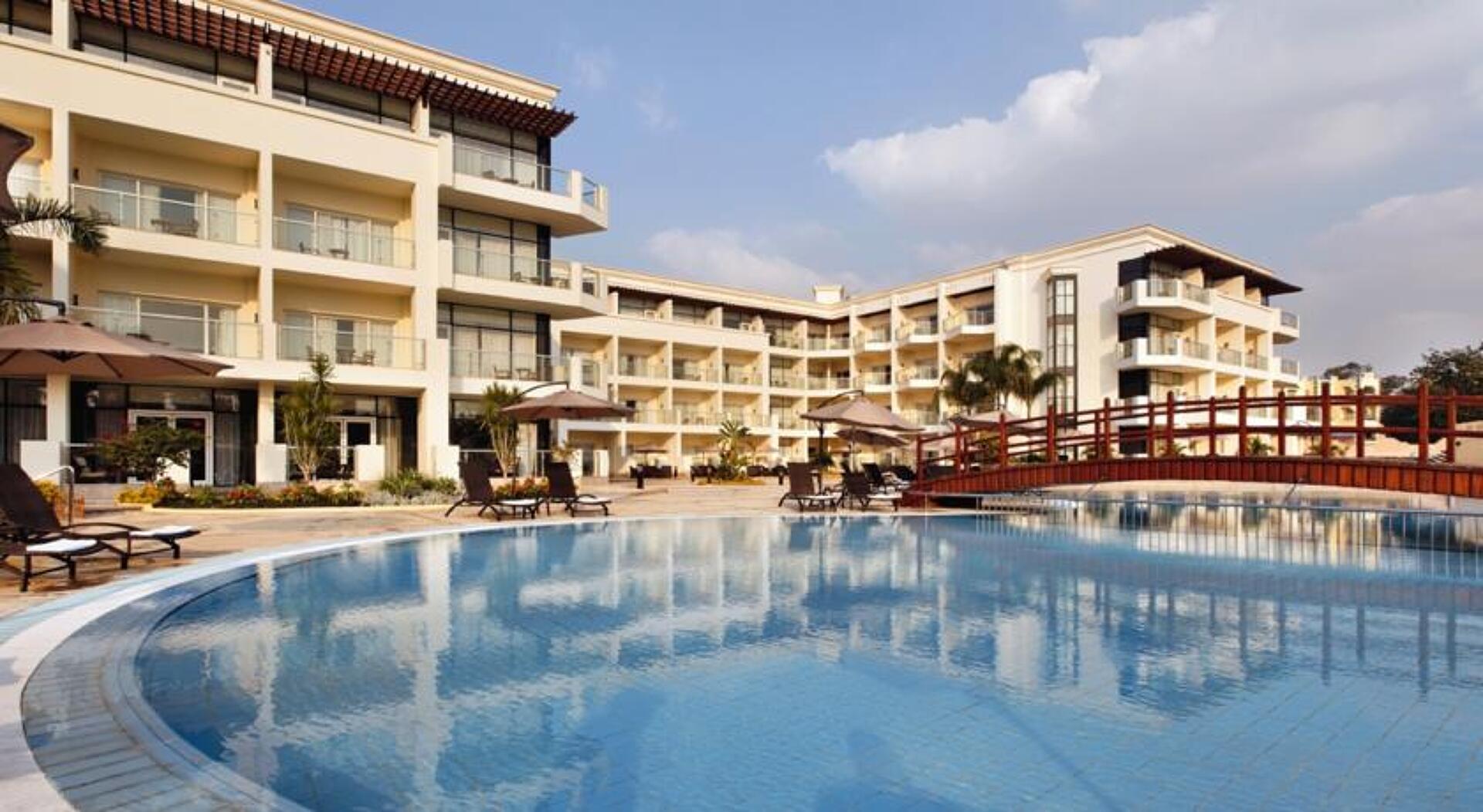 Moevenpick Resort Cairo Pyramids 5* 6