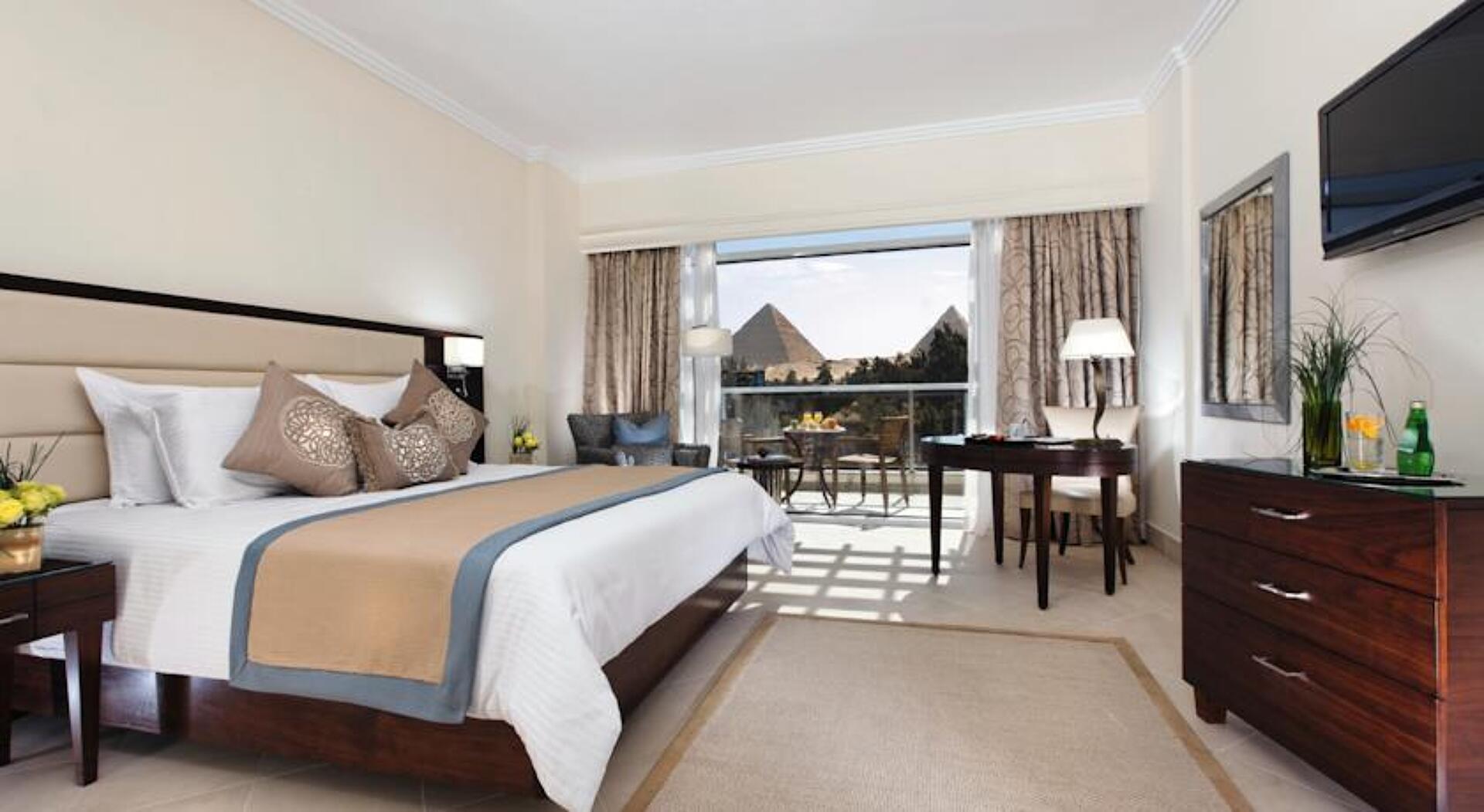 Moevenpick Resort Cairo Pyramids 5* 9