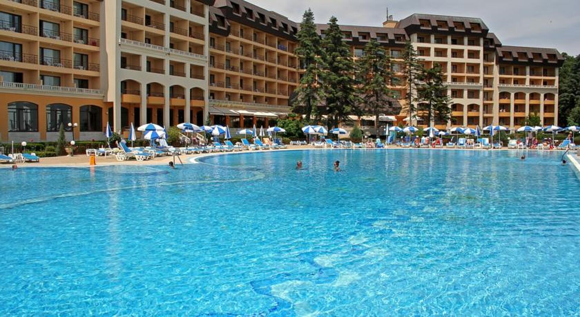 Riviera Beach 5* 2