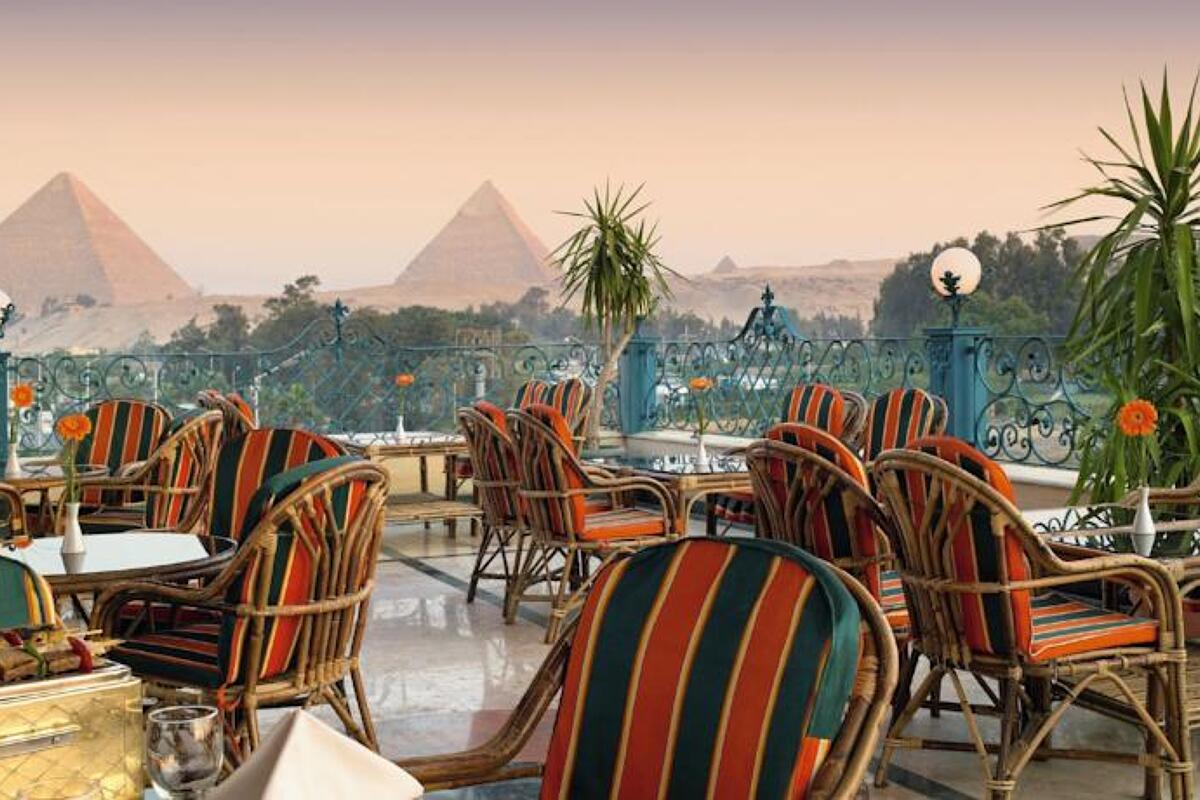 Moevenpick Resort Cairo Pyramids 5* 0