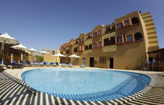 Resta Club Marina View Port Ghalib
