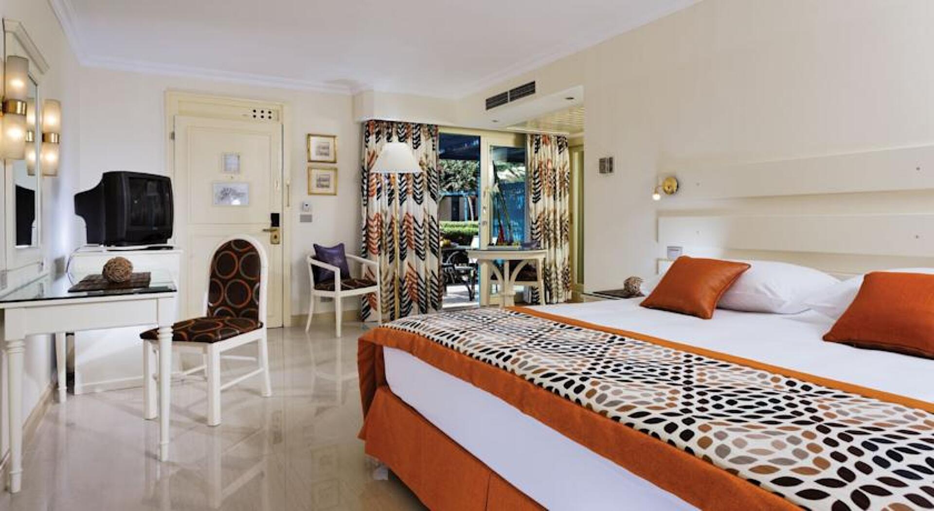 Moevenpick Resort Cairo Pyramids 5* 13