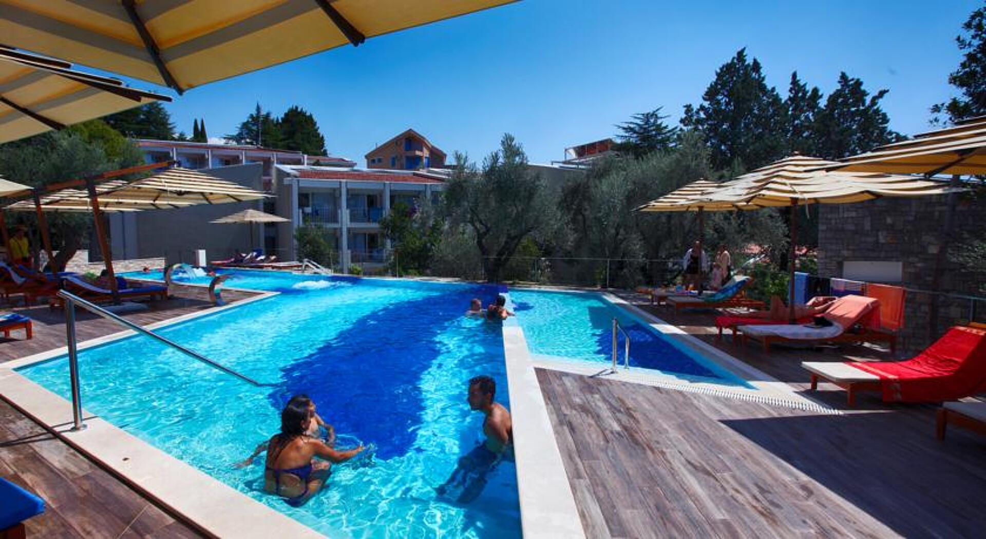 Castellastva 4* 9