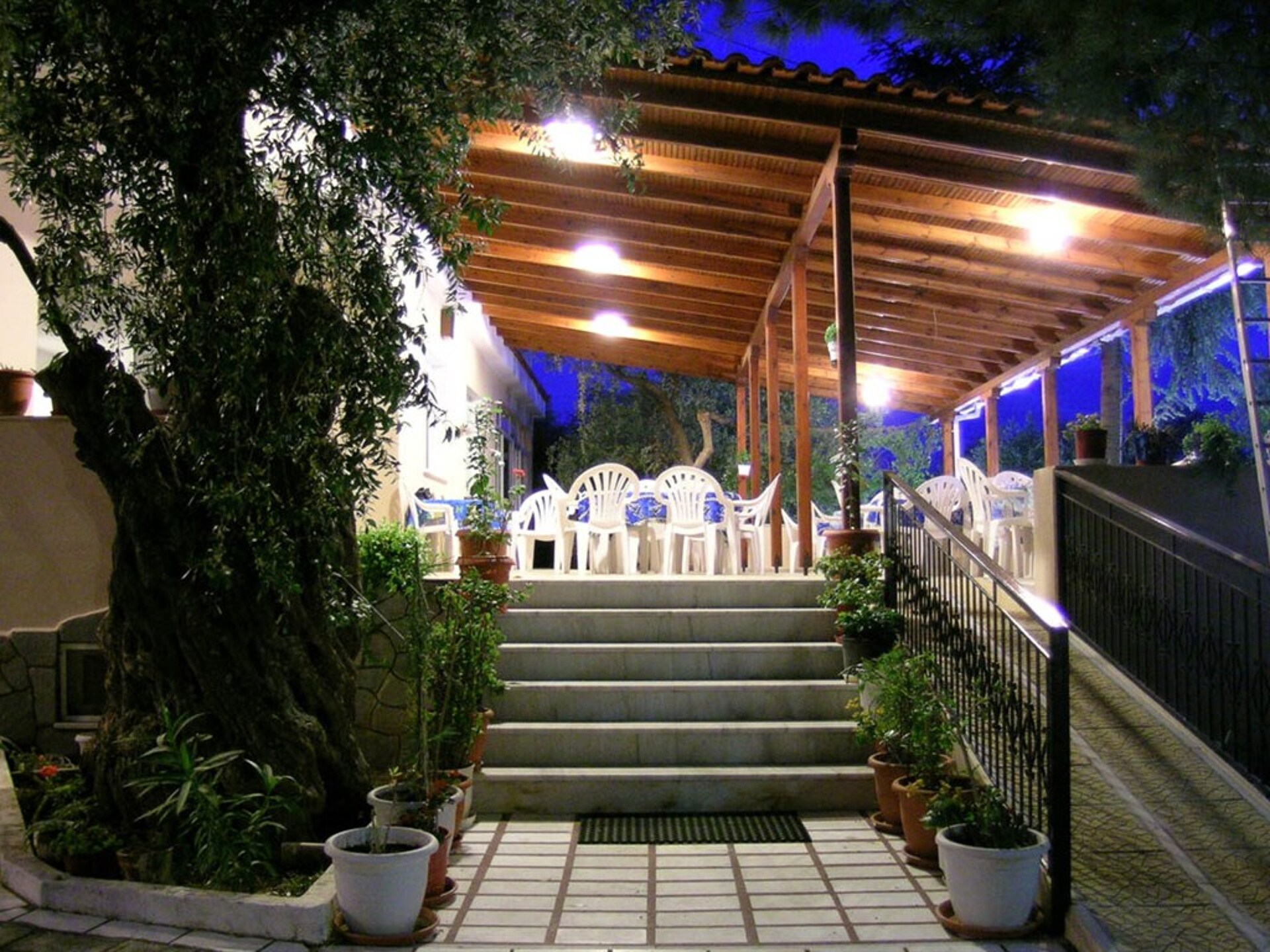 Filippos 3* 3