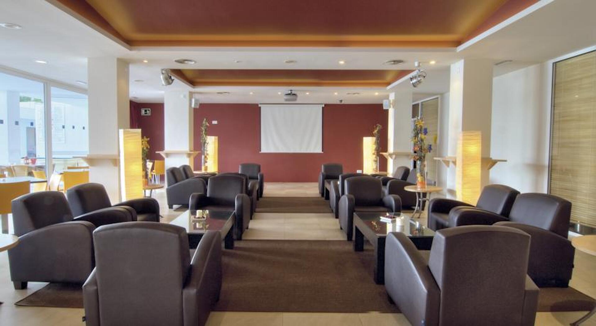 Fergus Style Plaza Paris Spa 4* 6