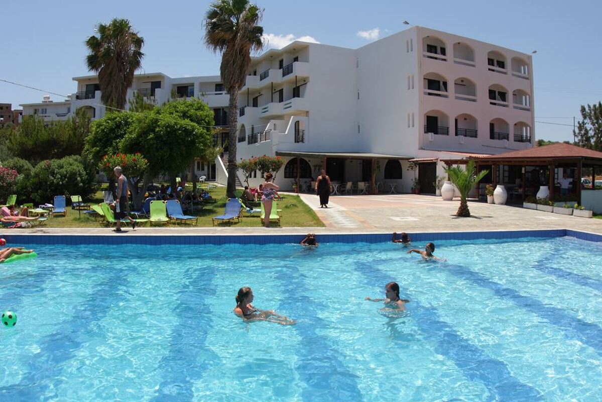 Oceanis 3* 2
