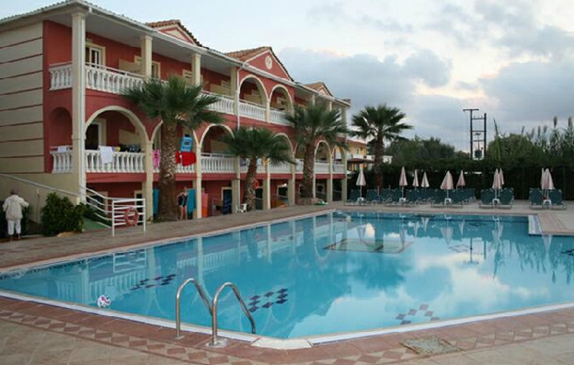 Anastasia Beach 4* 5