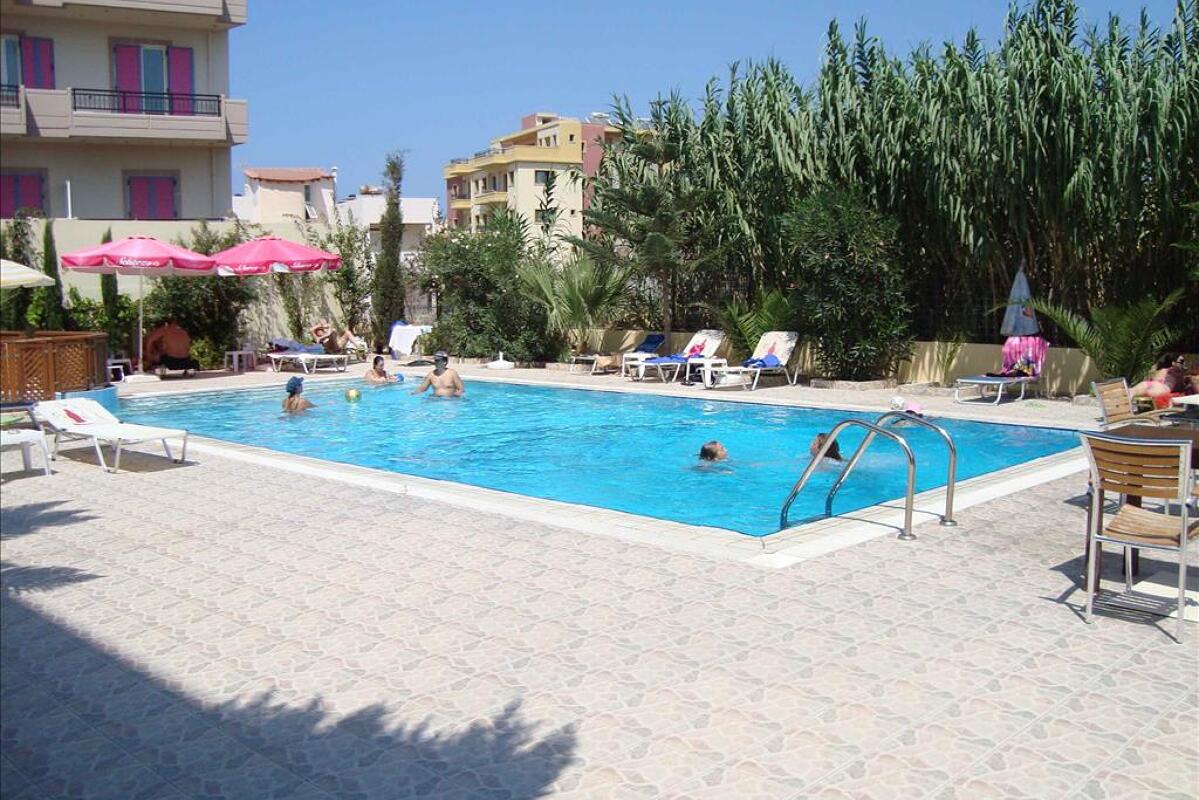 Eleni Palace 3* 3
