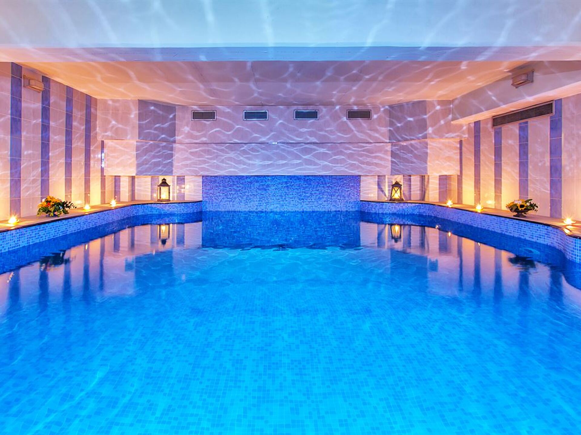Grand Hotel 5* 10