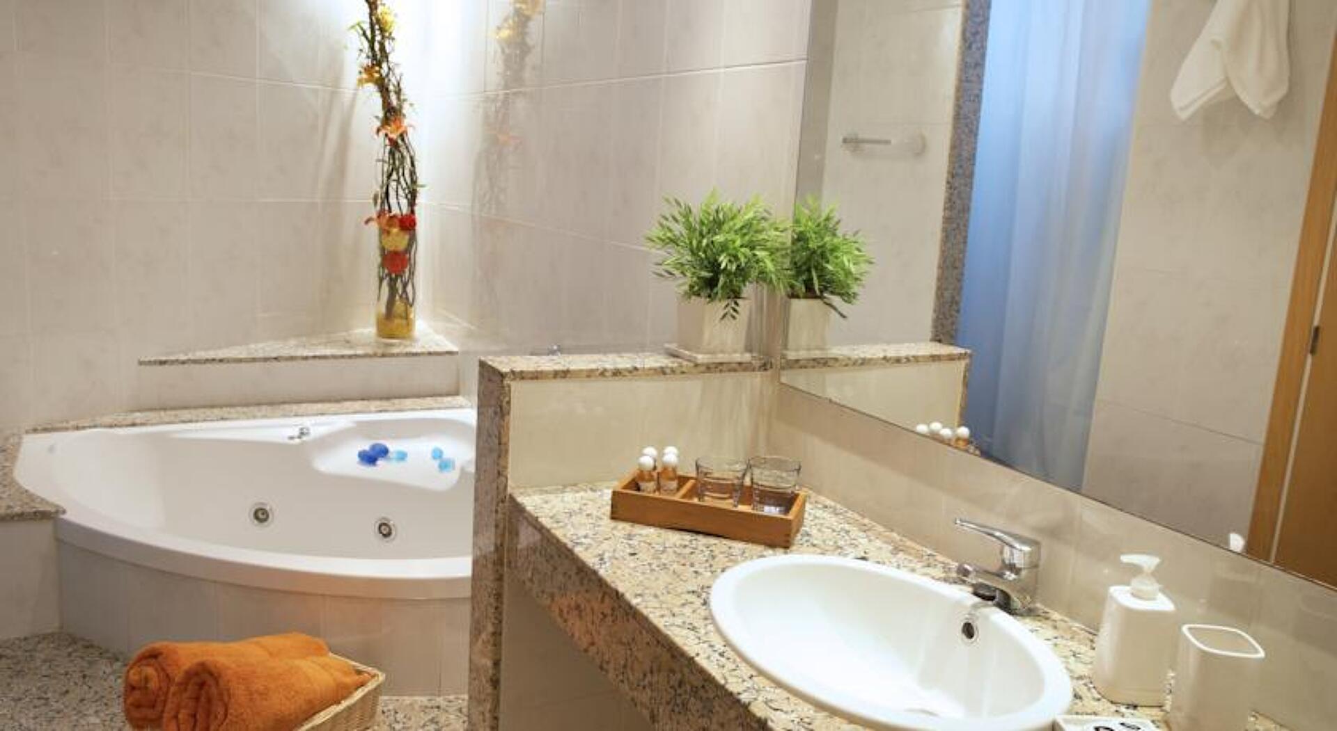 Fergus Style Plaza Paris Spa 4* 24