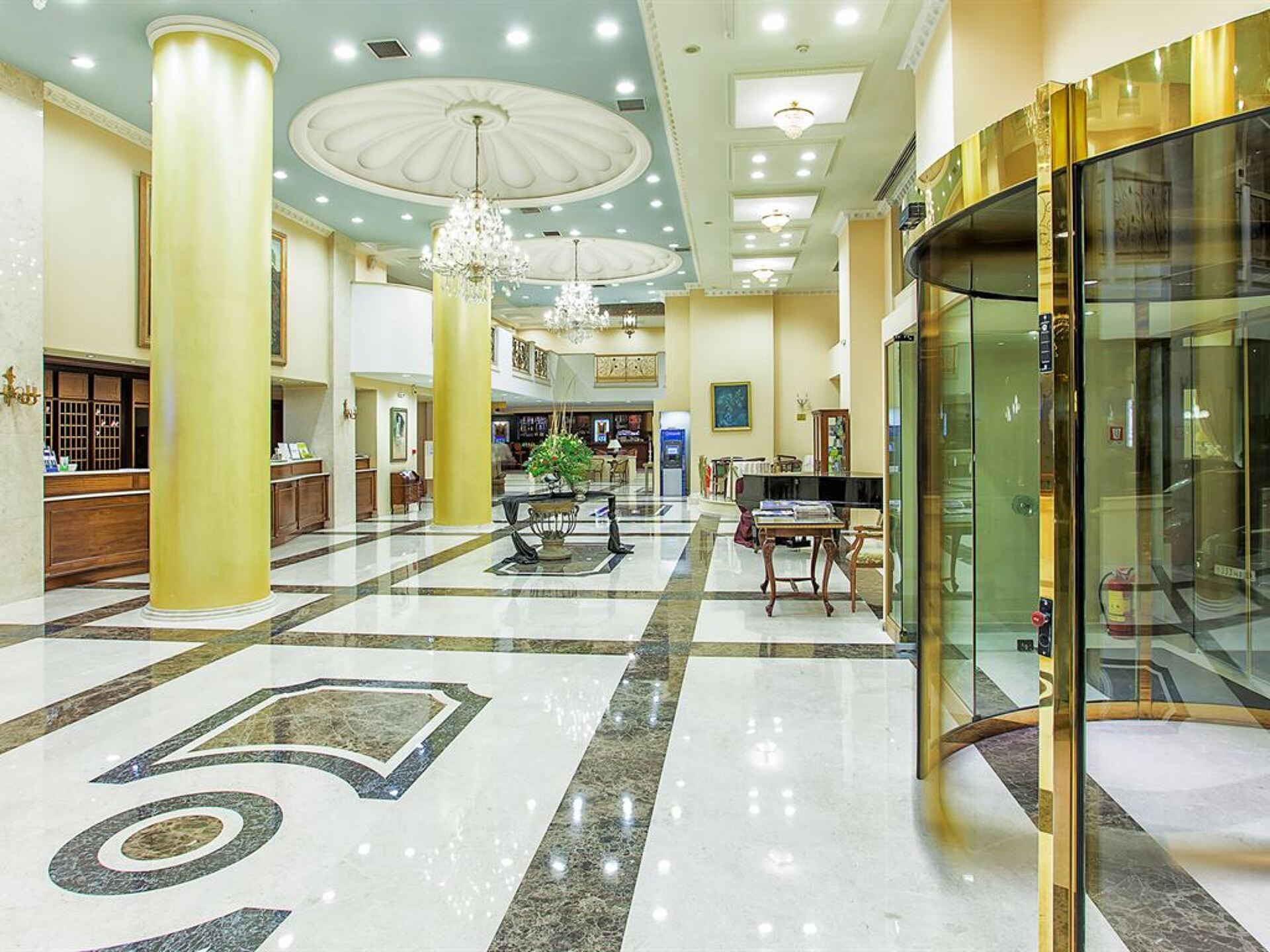 Grand Hotel 5* 0