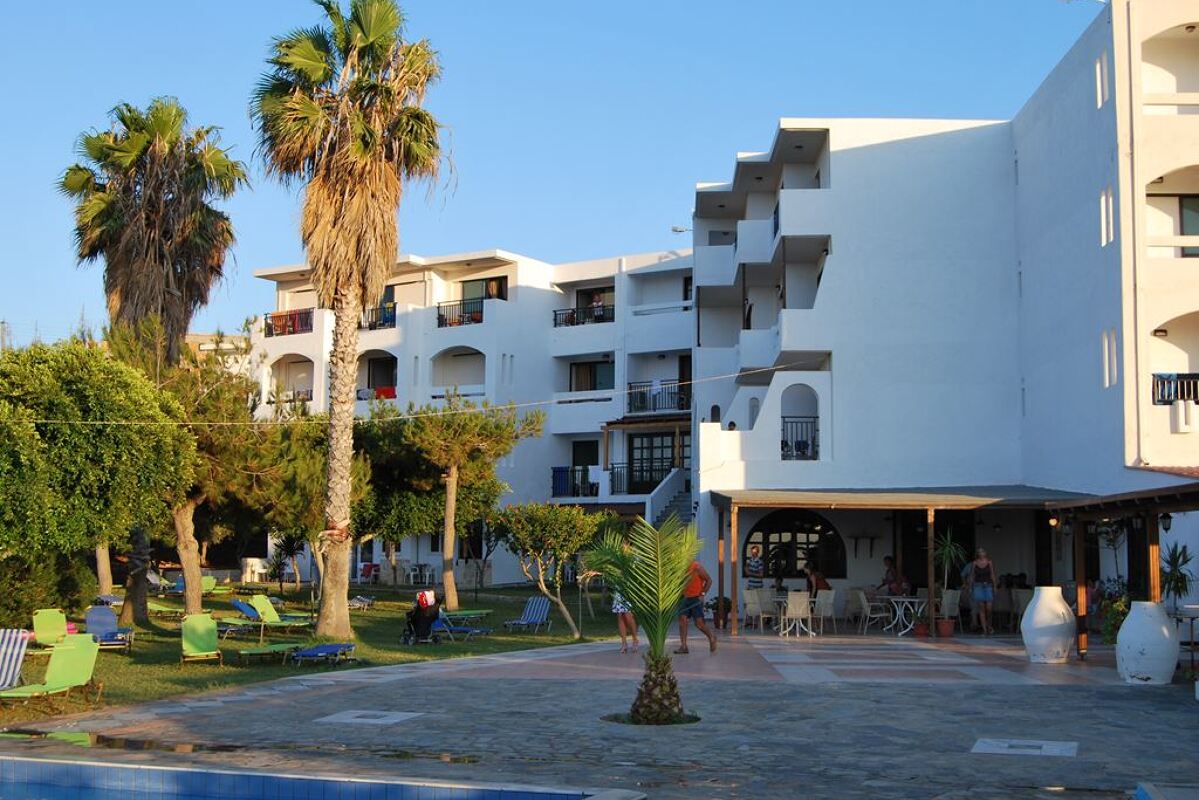 Oceanis 3* 1