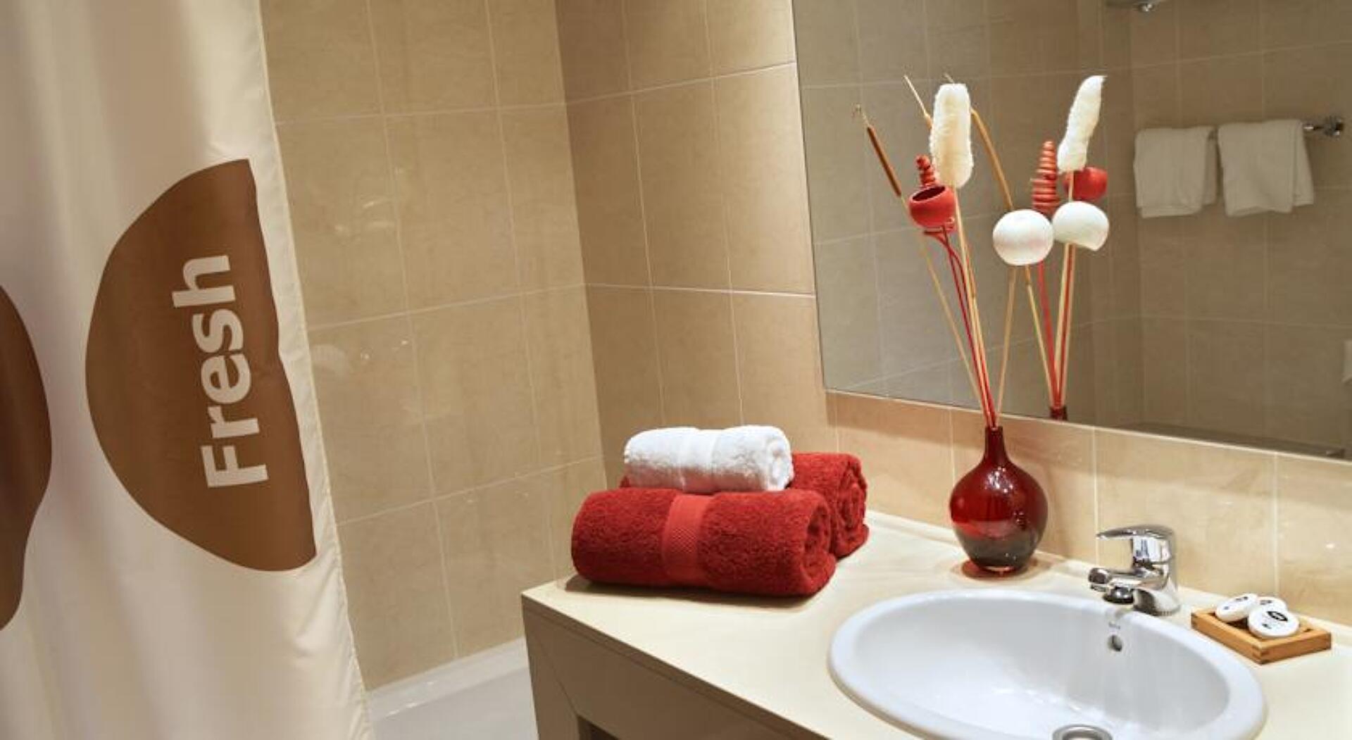 Fergus Style Plaza Paris Spa 4* 25