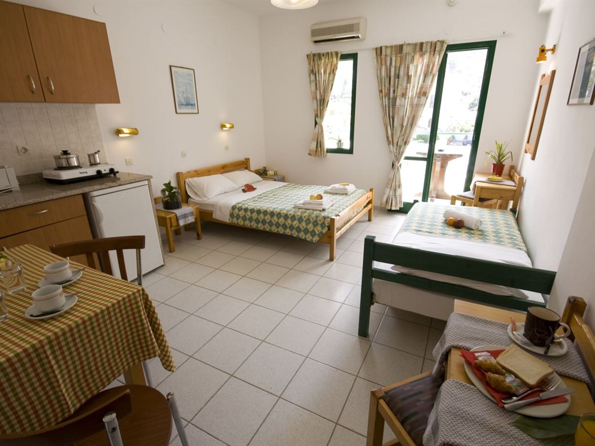 Anemi Studios & Apartments 17