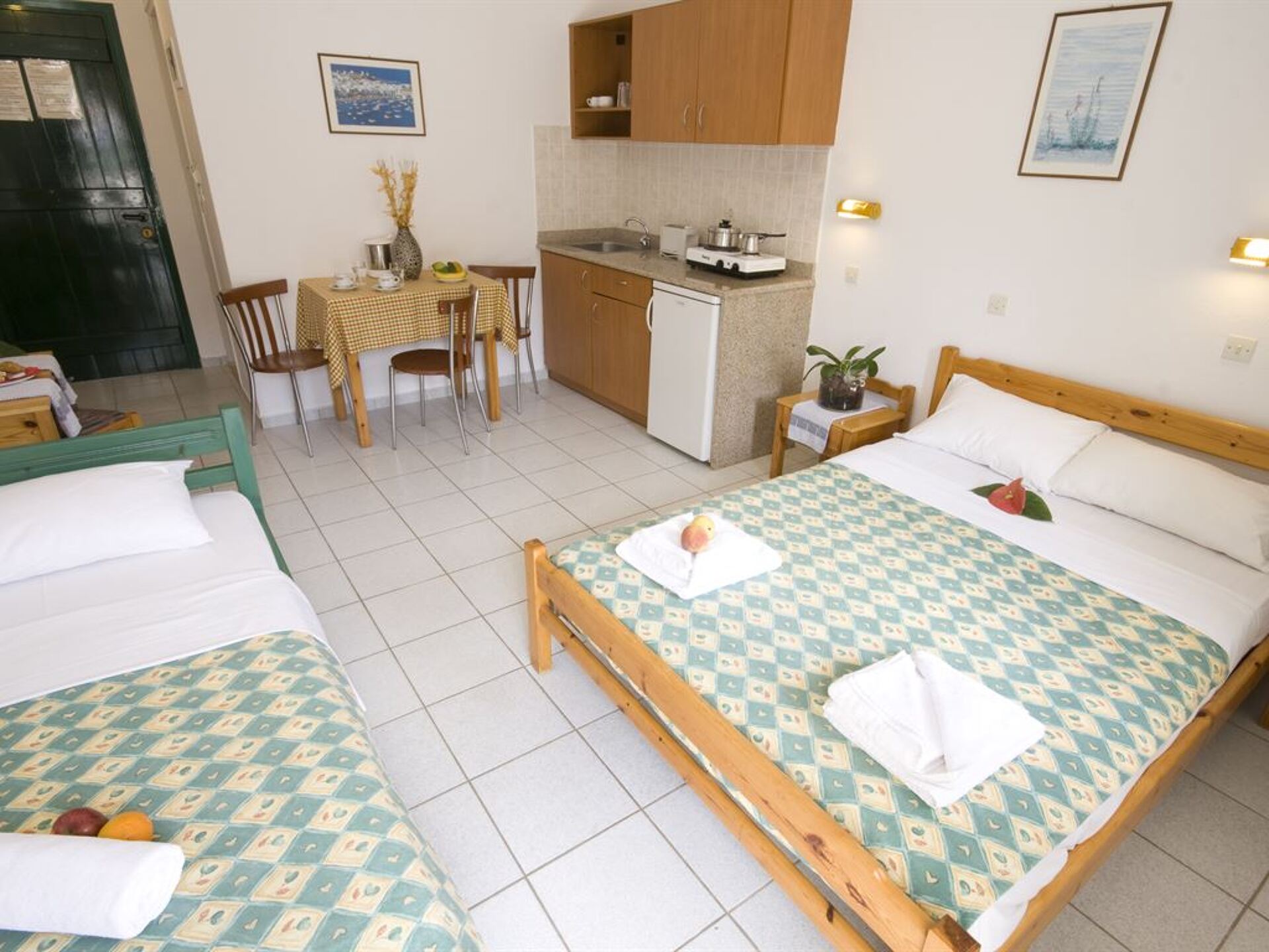 Anemi Studios & Apartments 14