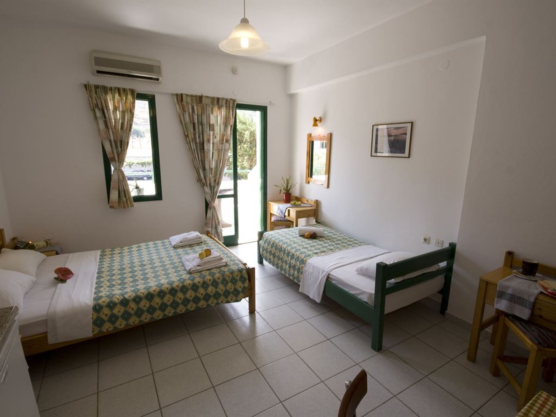 Anemi Studios & Apartments 7