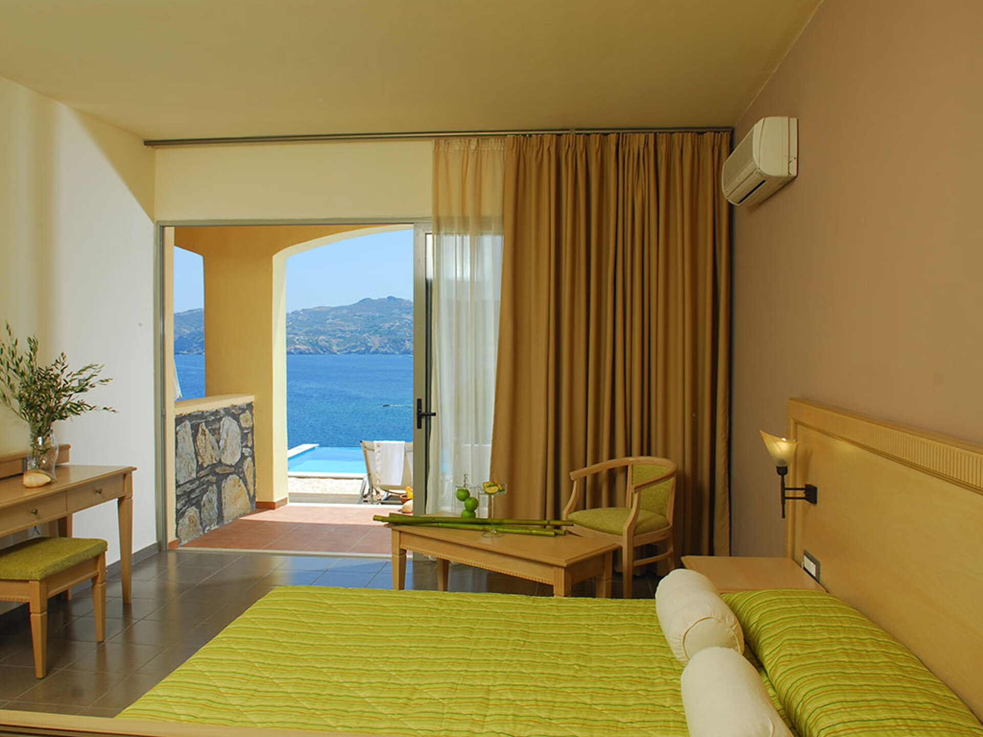 Sea Side Resort & Spa 5* 9