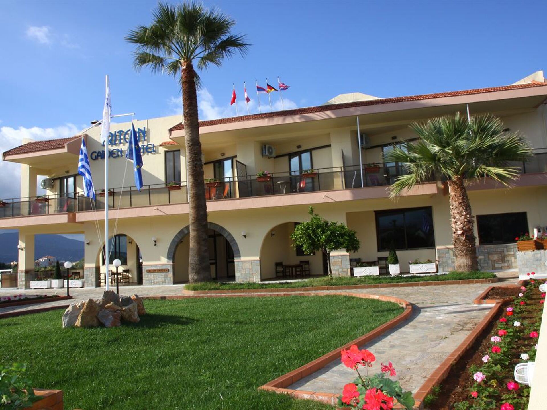 Triton Garden 3* 2