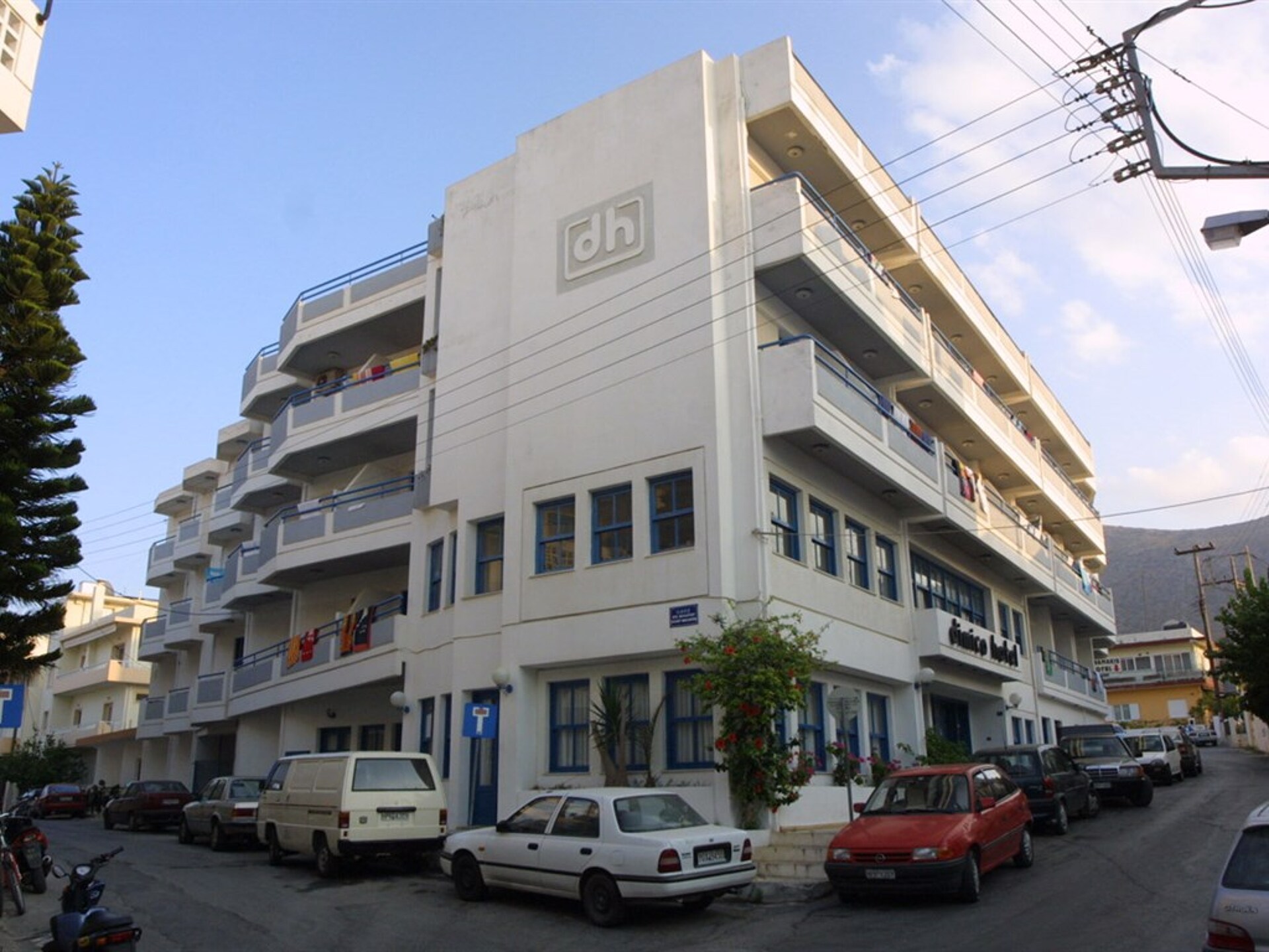 Hersonissos Central  3* 15