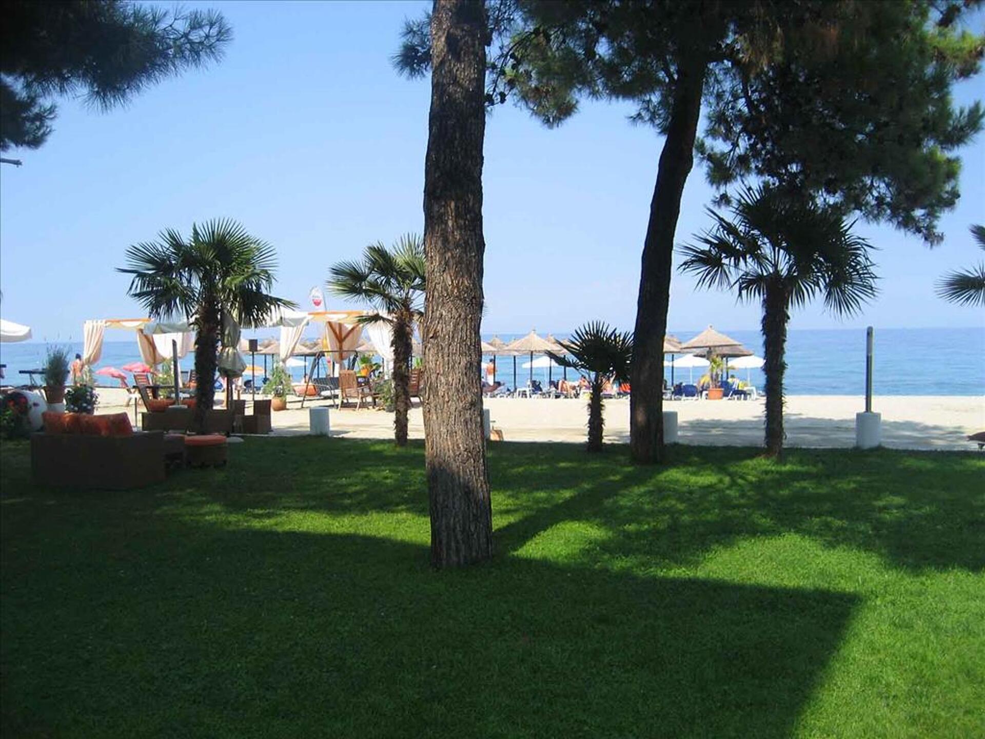 Oceana 2* 2
