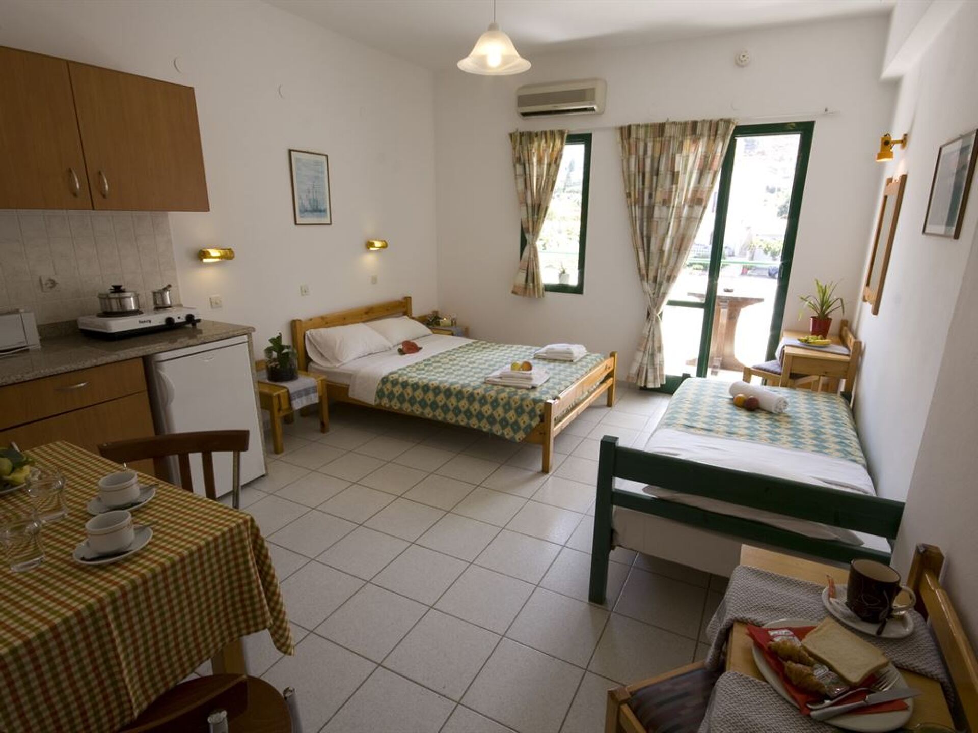 Anemi Studios & Apartments 12