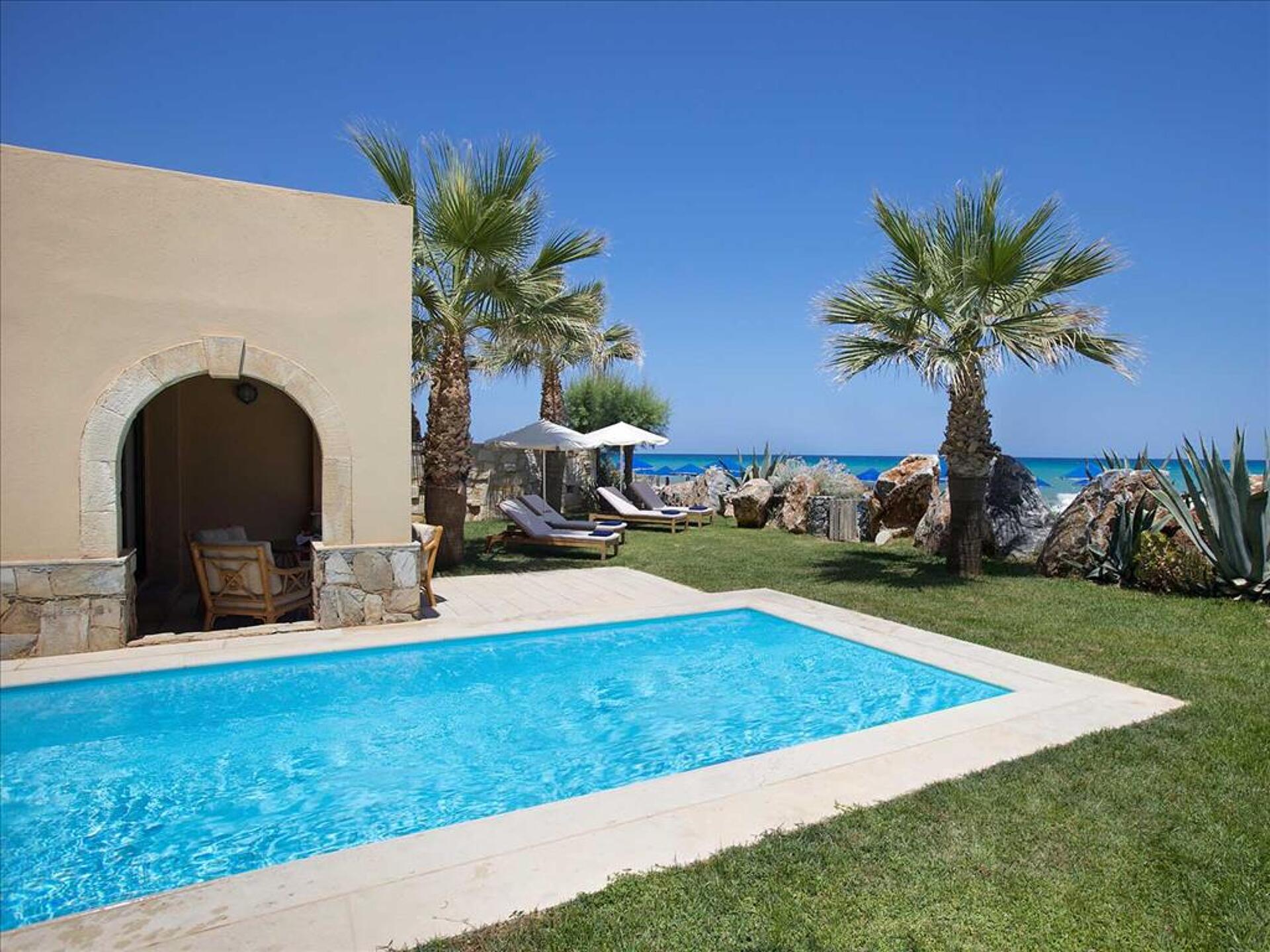 Aquila Rithymna Beach 5* 23