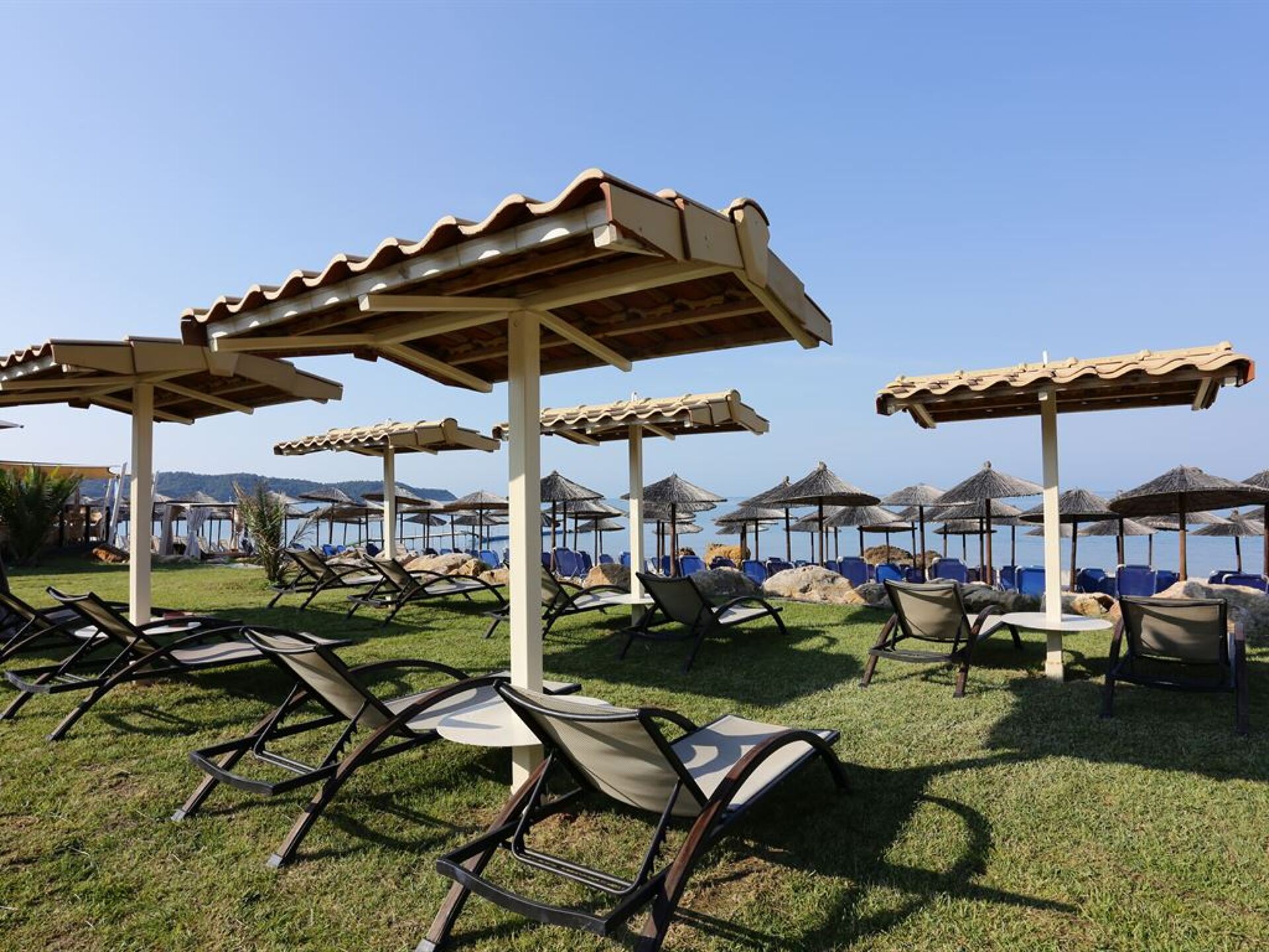 Alexandra Beach 4* 2