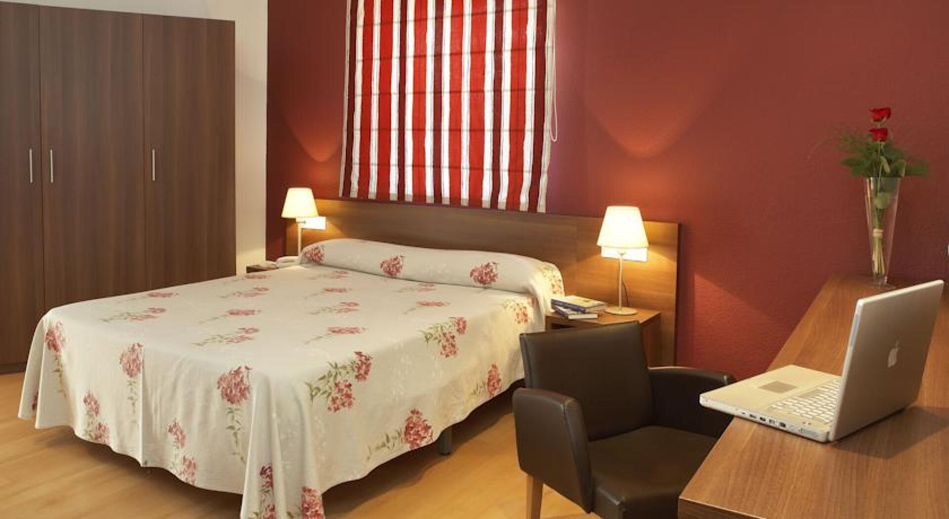 Fergus Style Plaza Paris Spa 4* 13