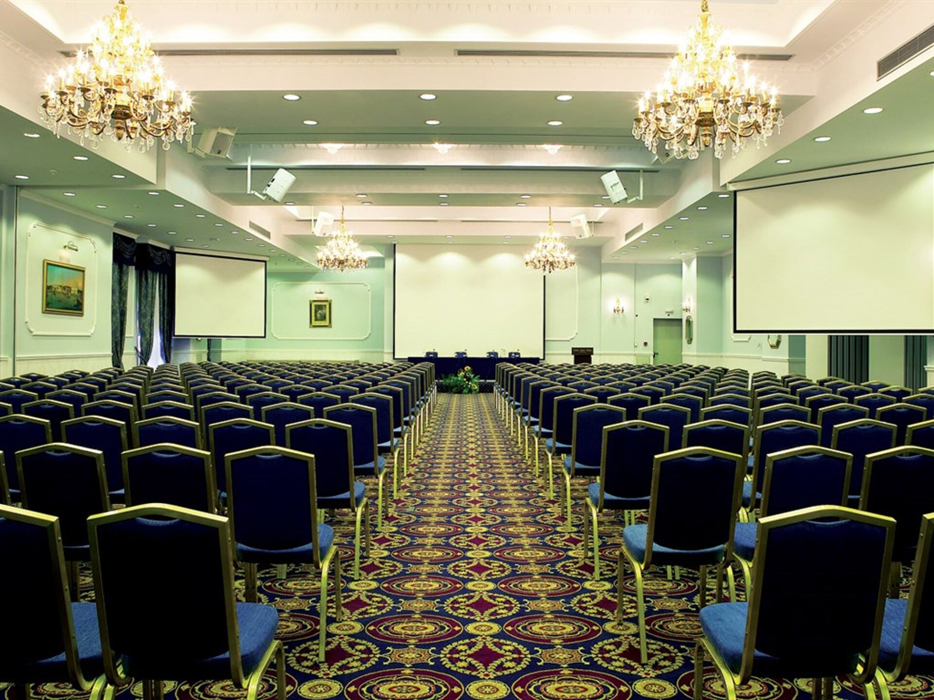 Grand Hotel 5* 8