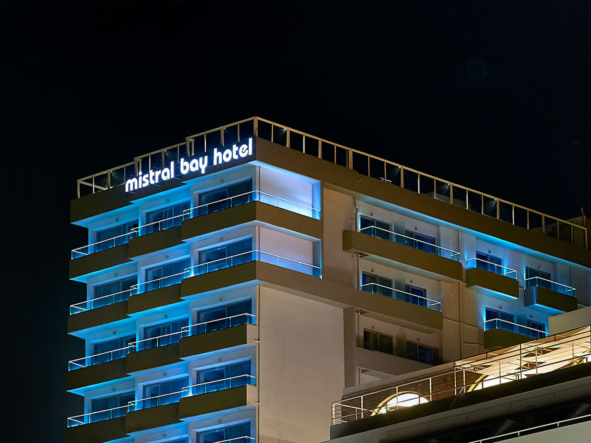 Mistral Bay 4* 7