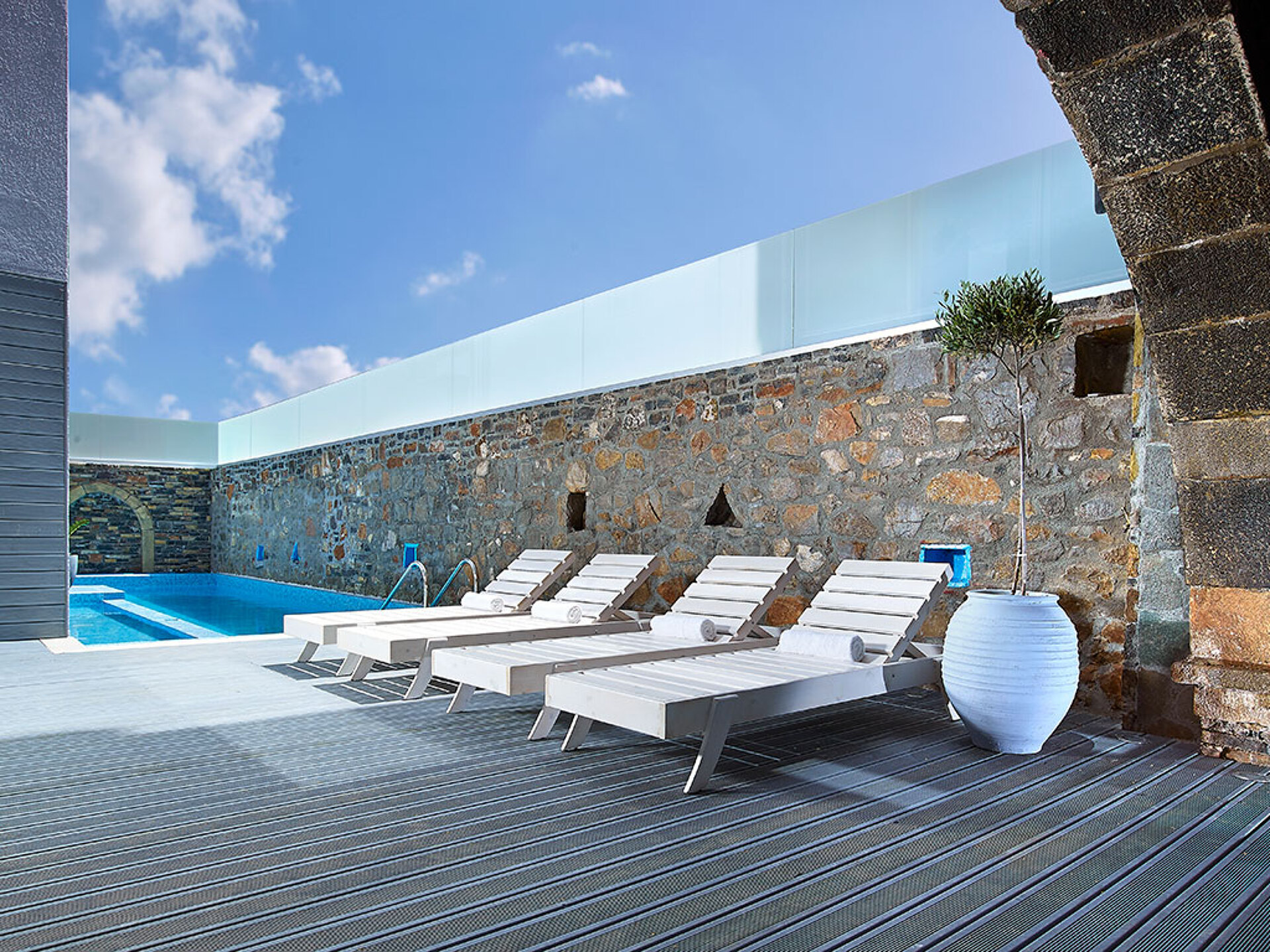 Mistral Bay 4* 12