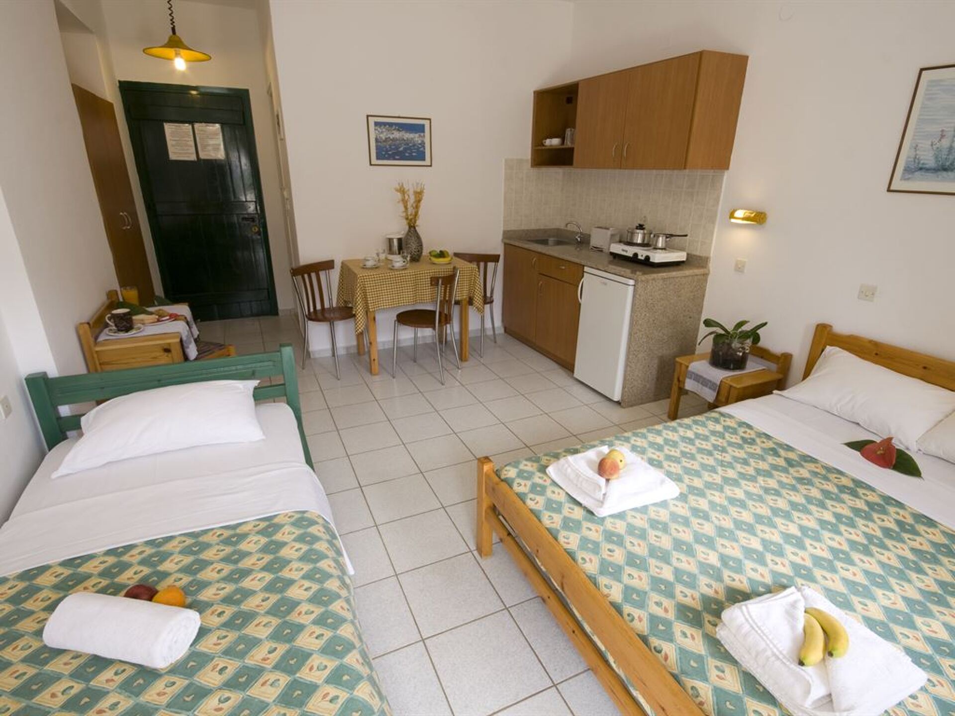 Anemi Studios & Apartments 16