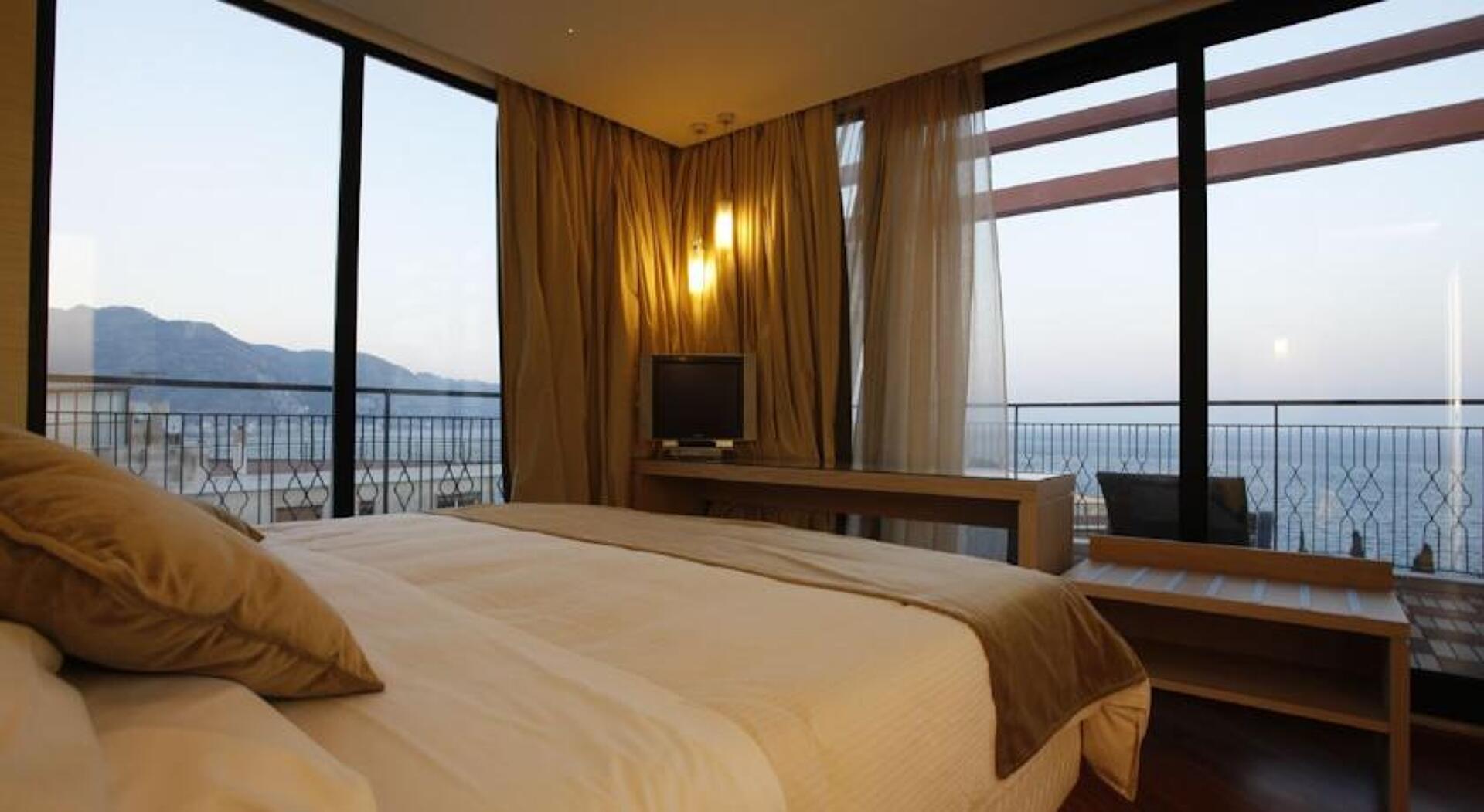 Villa Esperia 4* 1