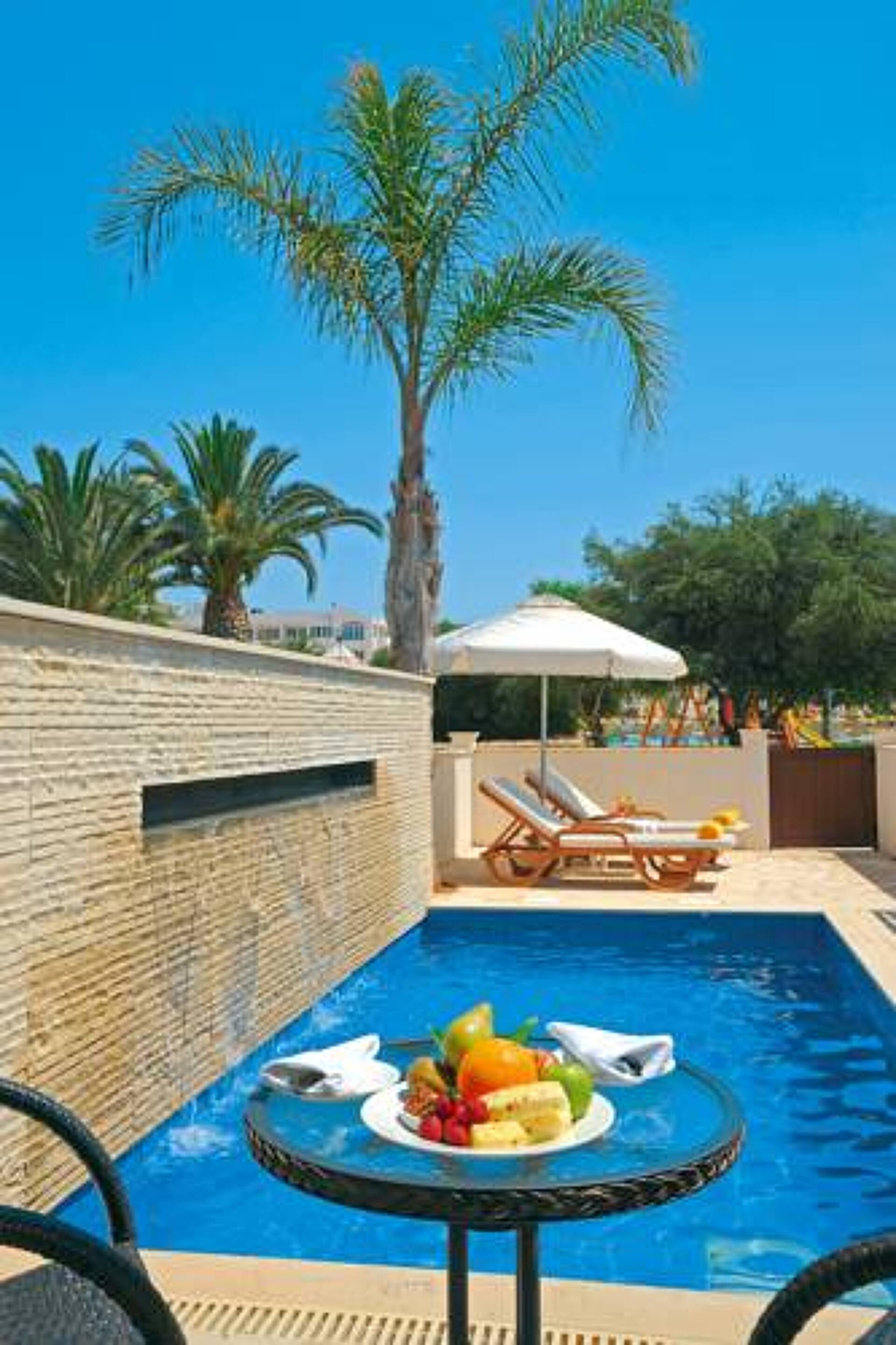 Olympic Lagoon Resort 4* 17